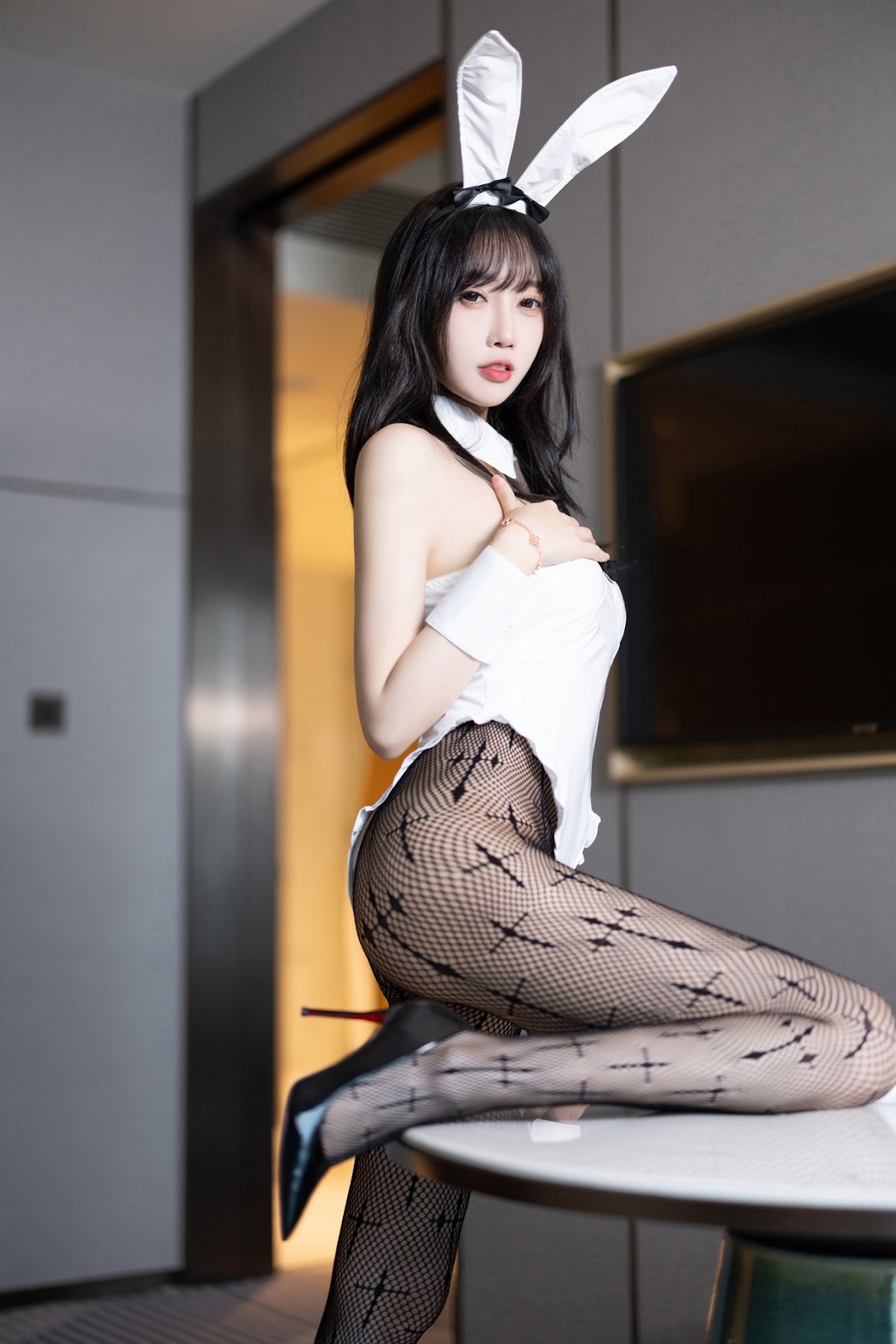 [内购无水印] 玥儿玥er – 薄纱连体衣 - P33