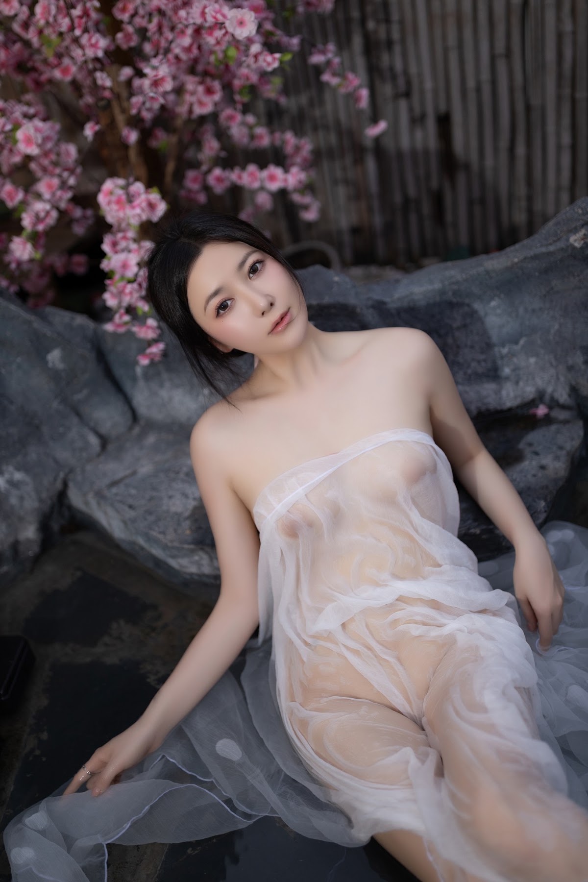 [内购无水印] 鱼子酱Fish – 花想容 - P116