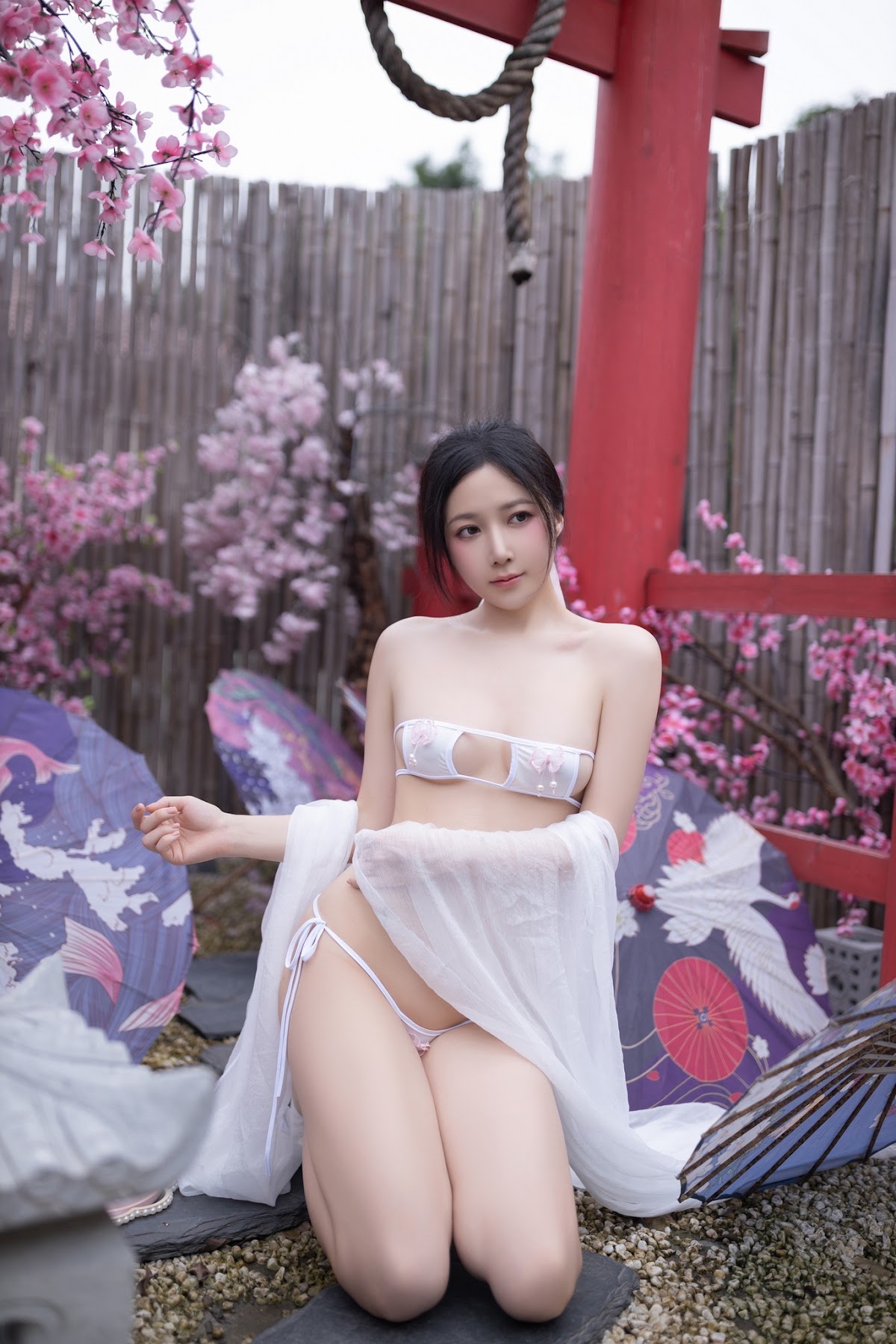 [内购无水印] 鱼子酱Fish – 花想容 - P33