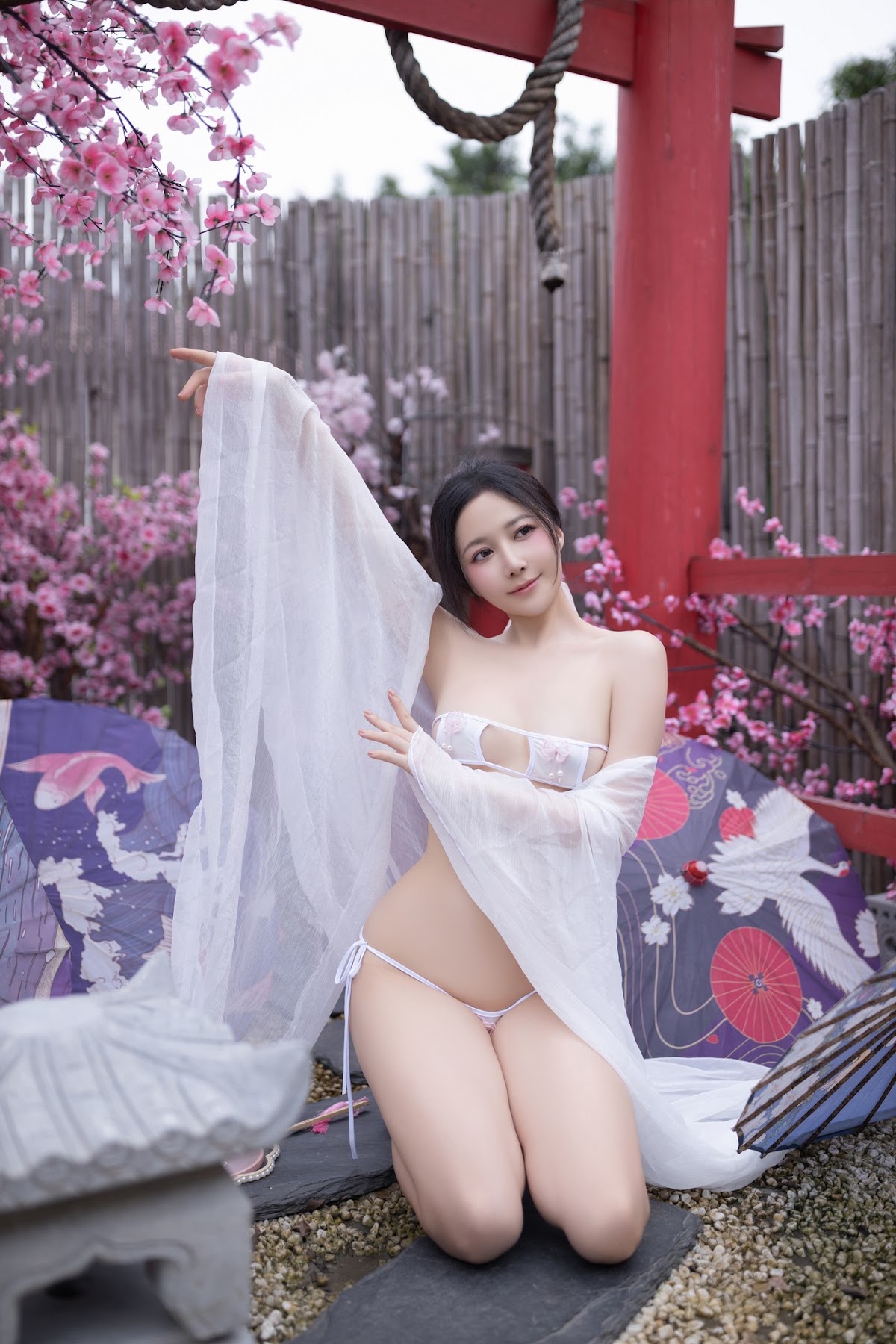 [内购无水印] 鱼子酱Fish – 花想容 - P34