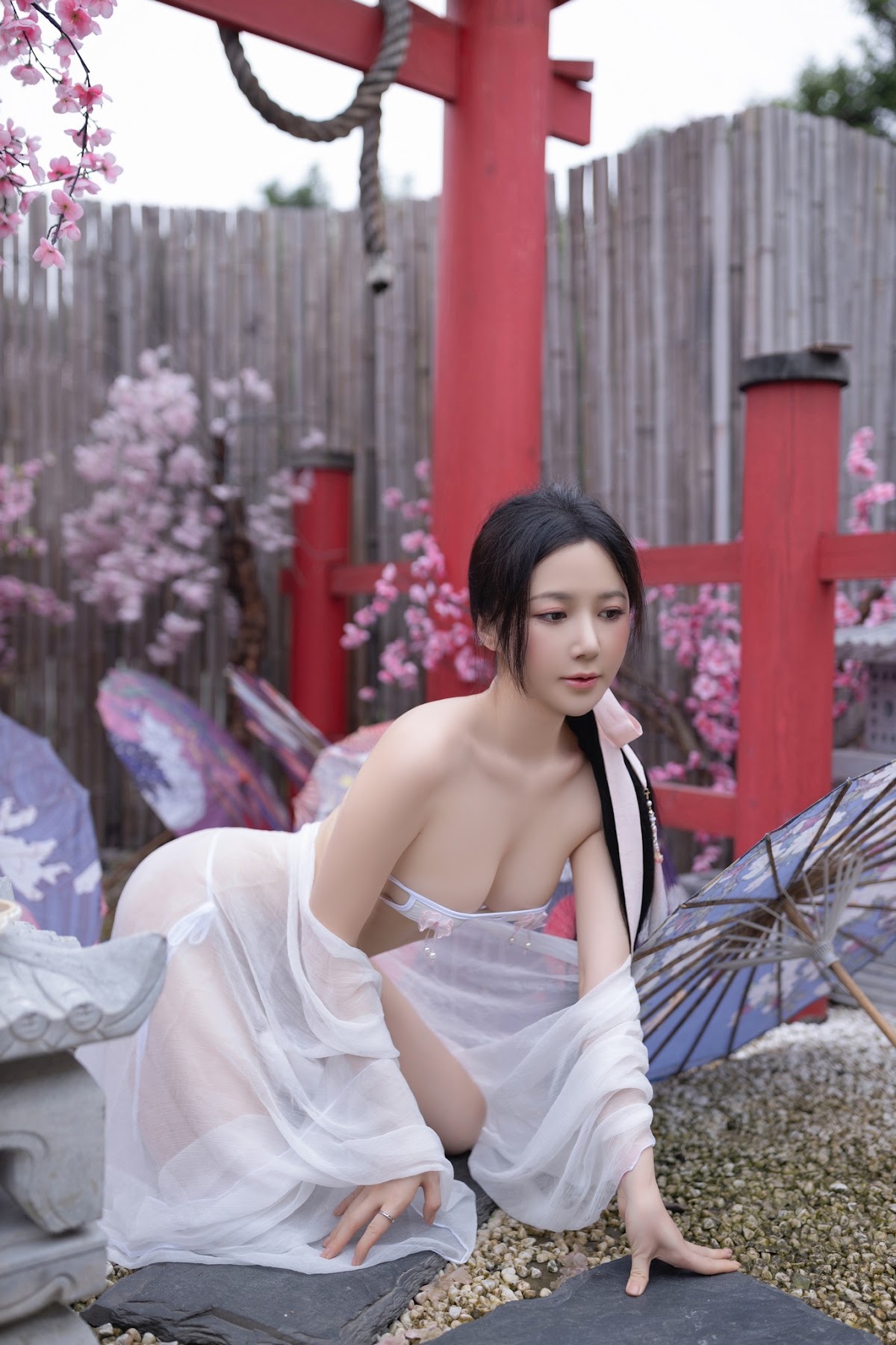 [内购无水印] 鱼子酱Fish – 花想容 - P36