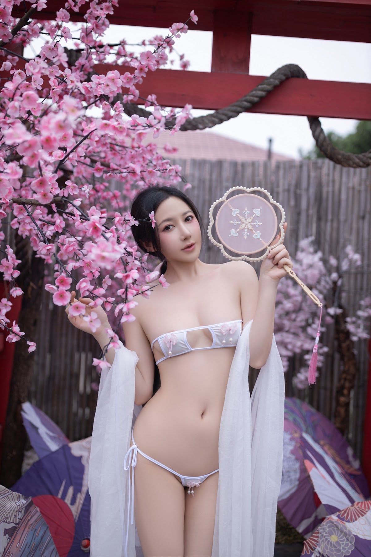 [内购无水印] 鱼子酱Fish – 花想容 - P44