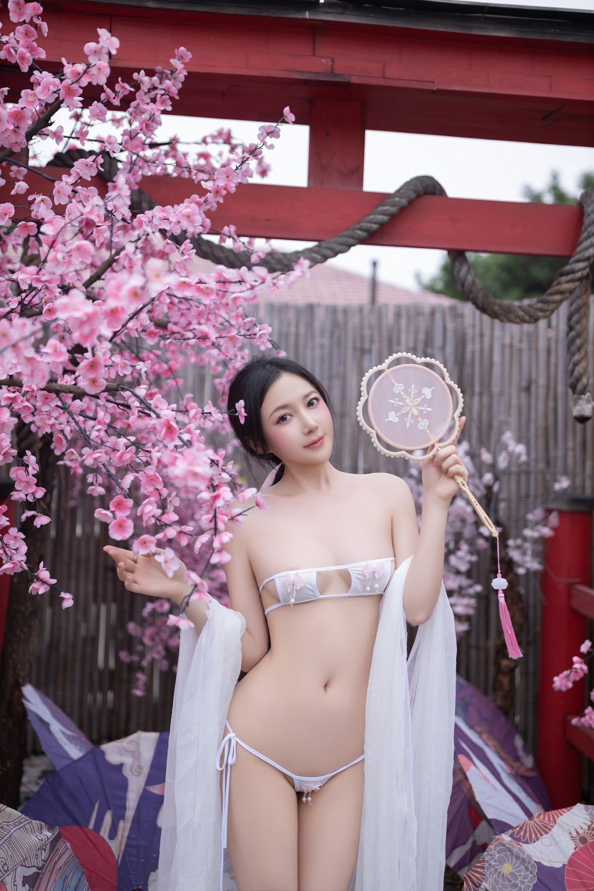[内购无水印] 鱼子酱Fish – 花想容 - P45