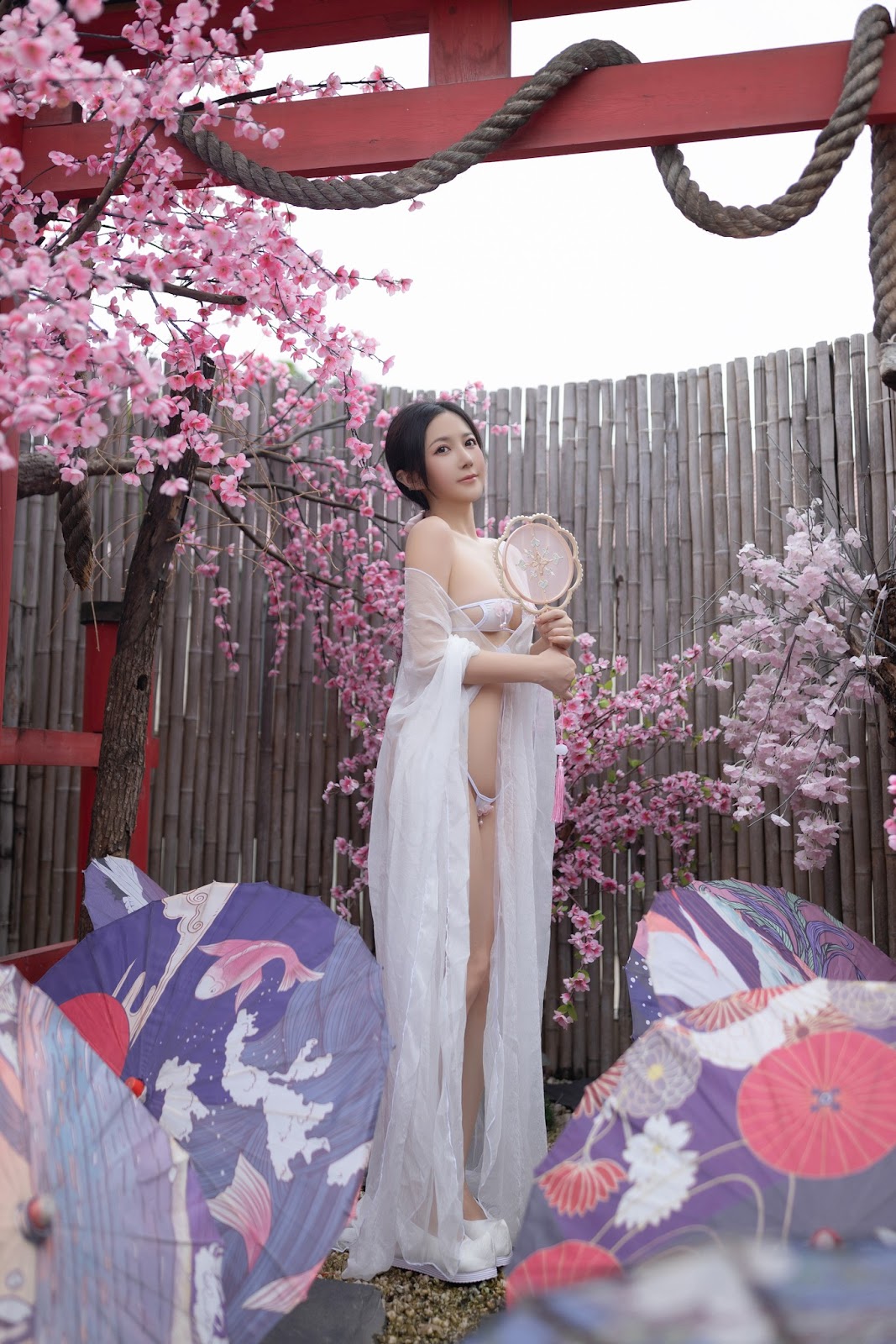 [内购无水印] 鱼子酱Fish – 花想容 - P4