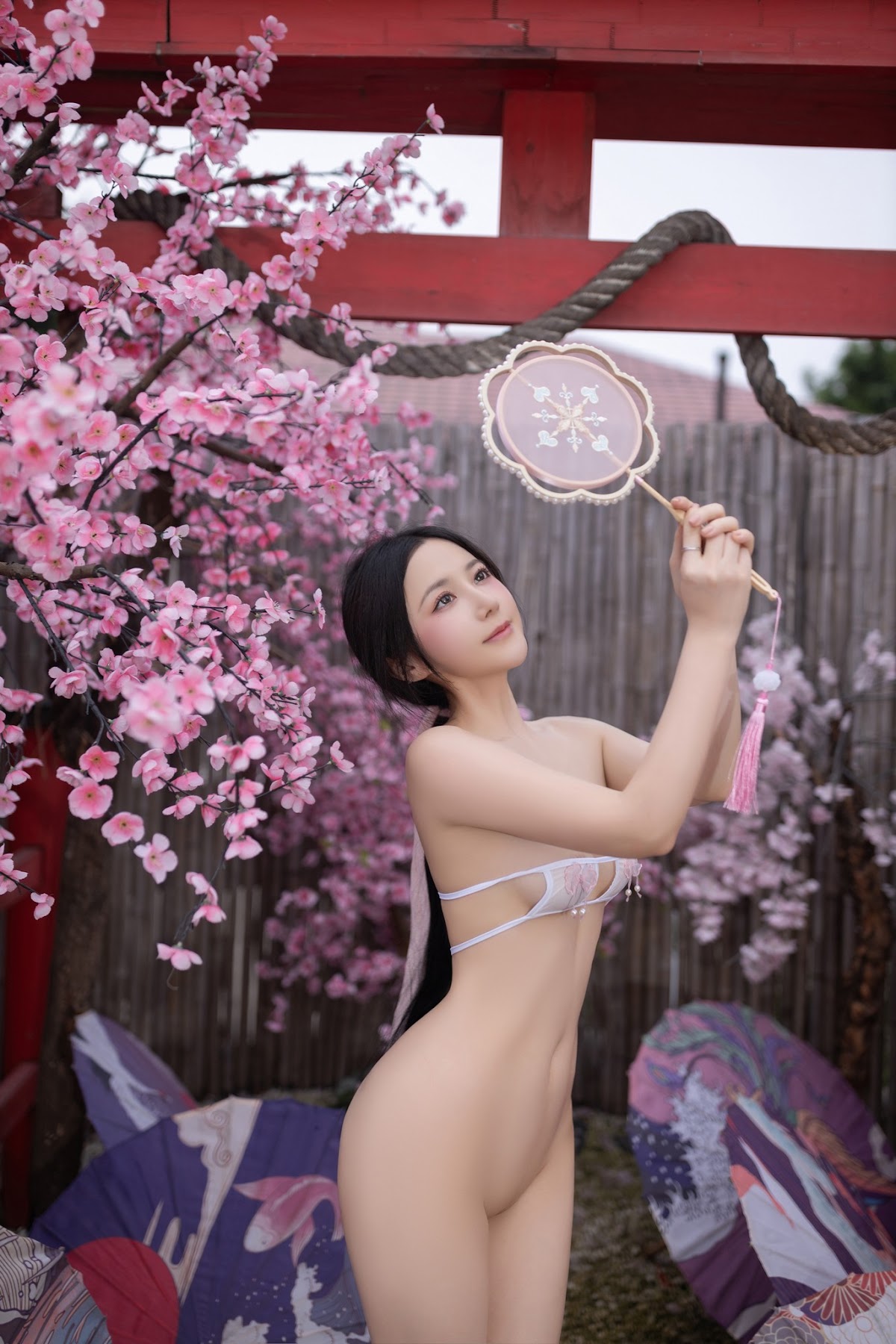 [内购无水印] 鱼子酱Fish – 花想容 - P73