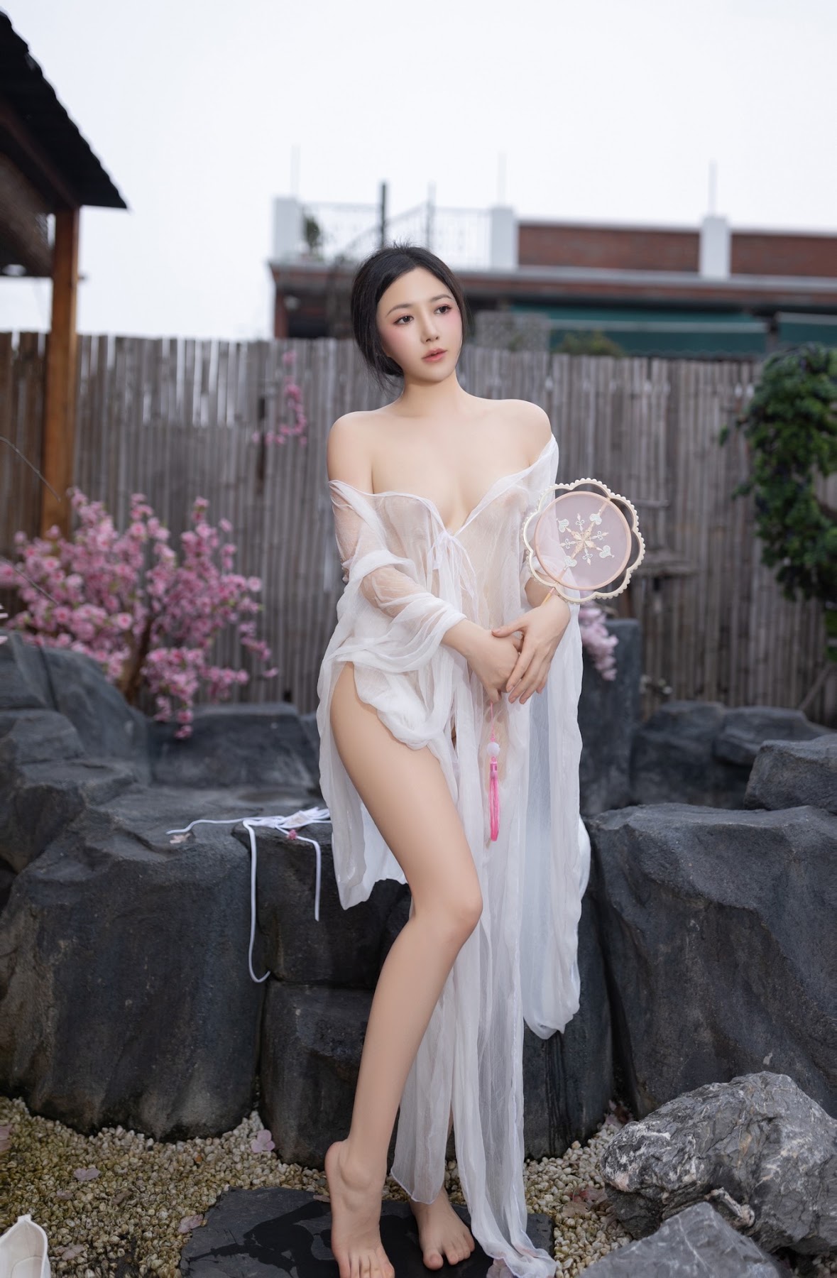 [内购无水印] 鱼子酱Fish – 花想容 - P95