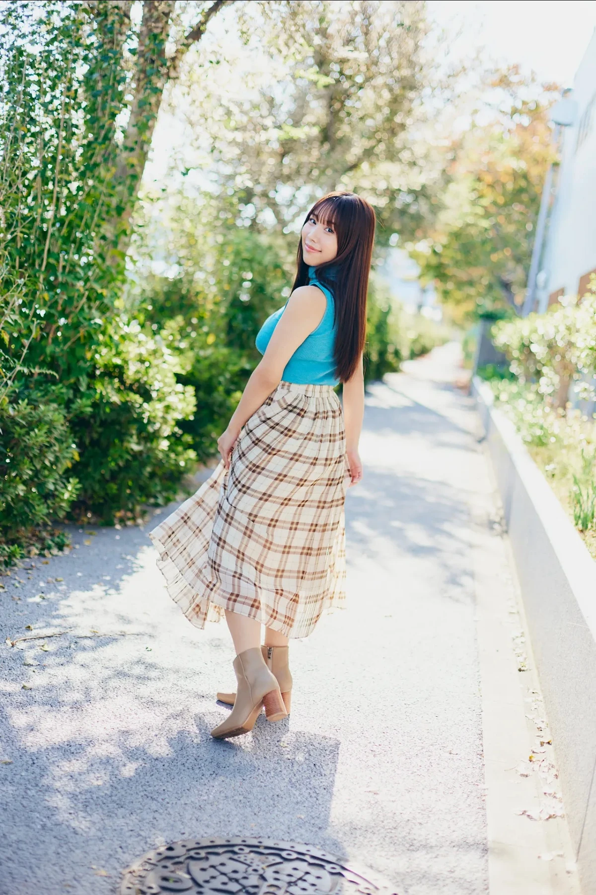 Towa Suzuki 鈴木兎羽 – FRIDAYデジタル写真集 「グラエンサー Vol.1」 - P2