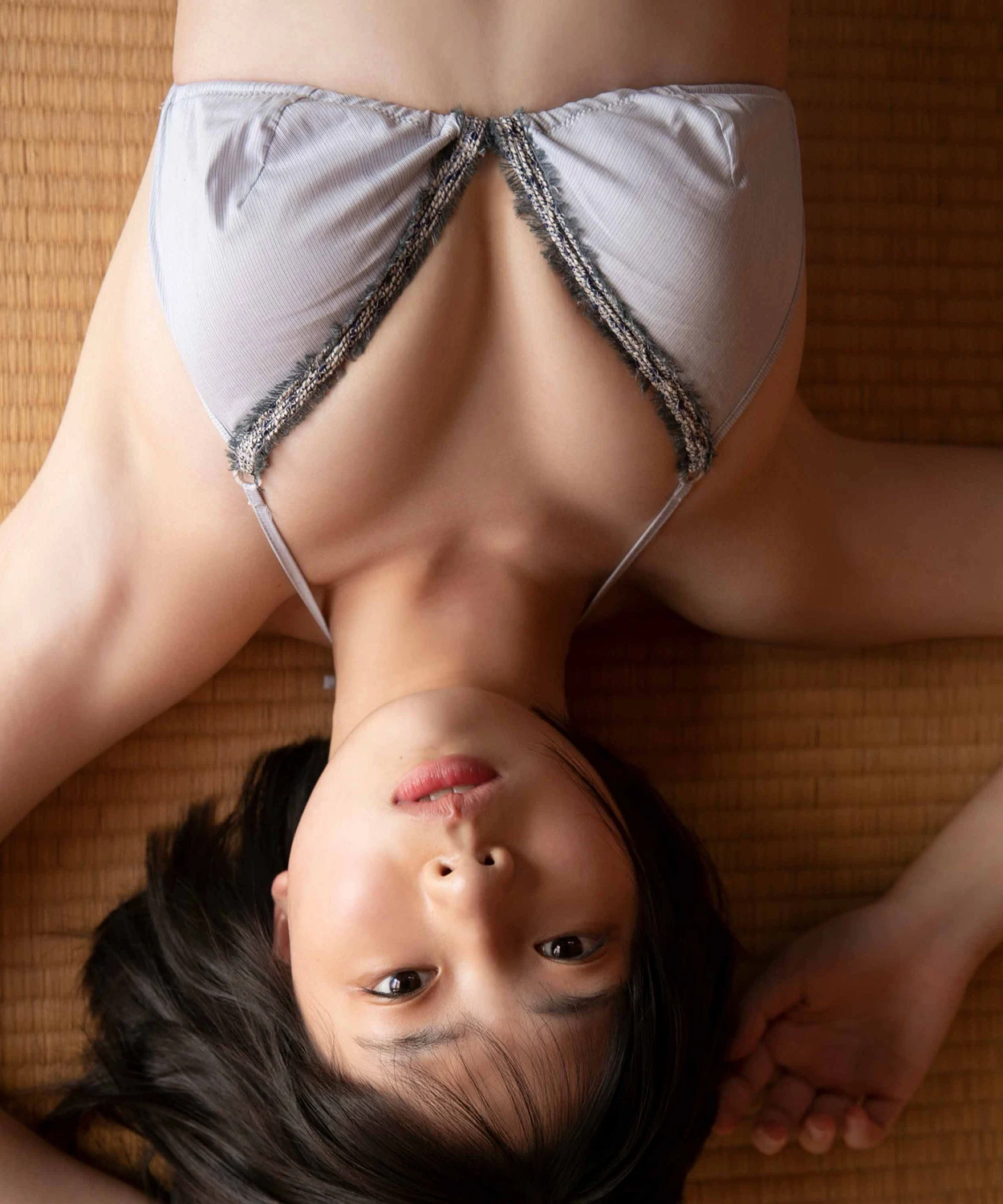 Hina Kikuchi 菊地姫奈 – 写真集 「楽しく、健やかに」 - P21