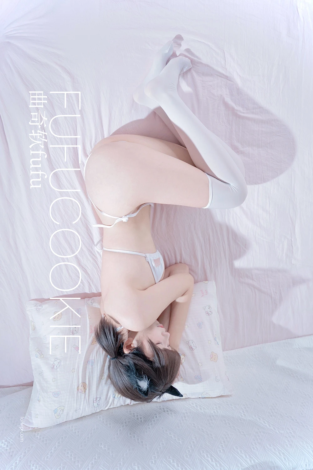 Cosplay 曲奇软fufu – 居家 - P53