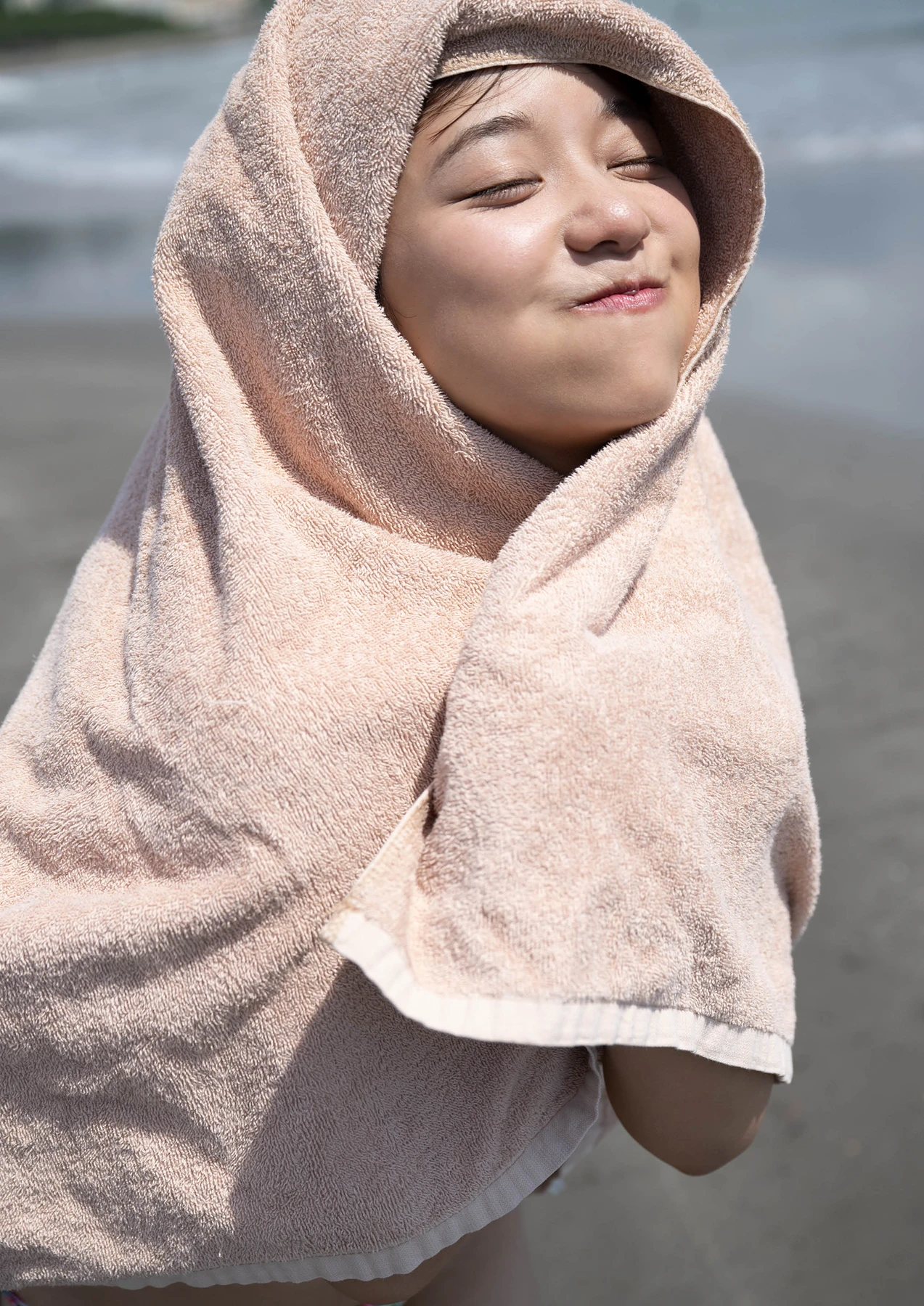 Niko Kawago 川越にこ – ヌード写真集 「SMILE OVER」 - P13