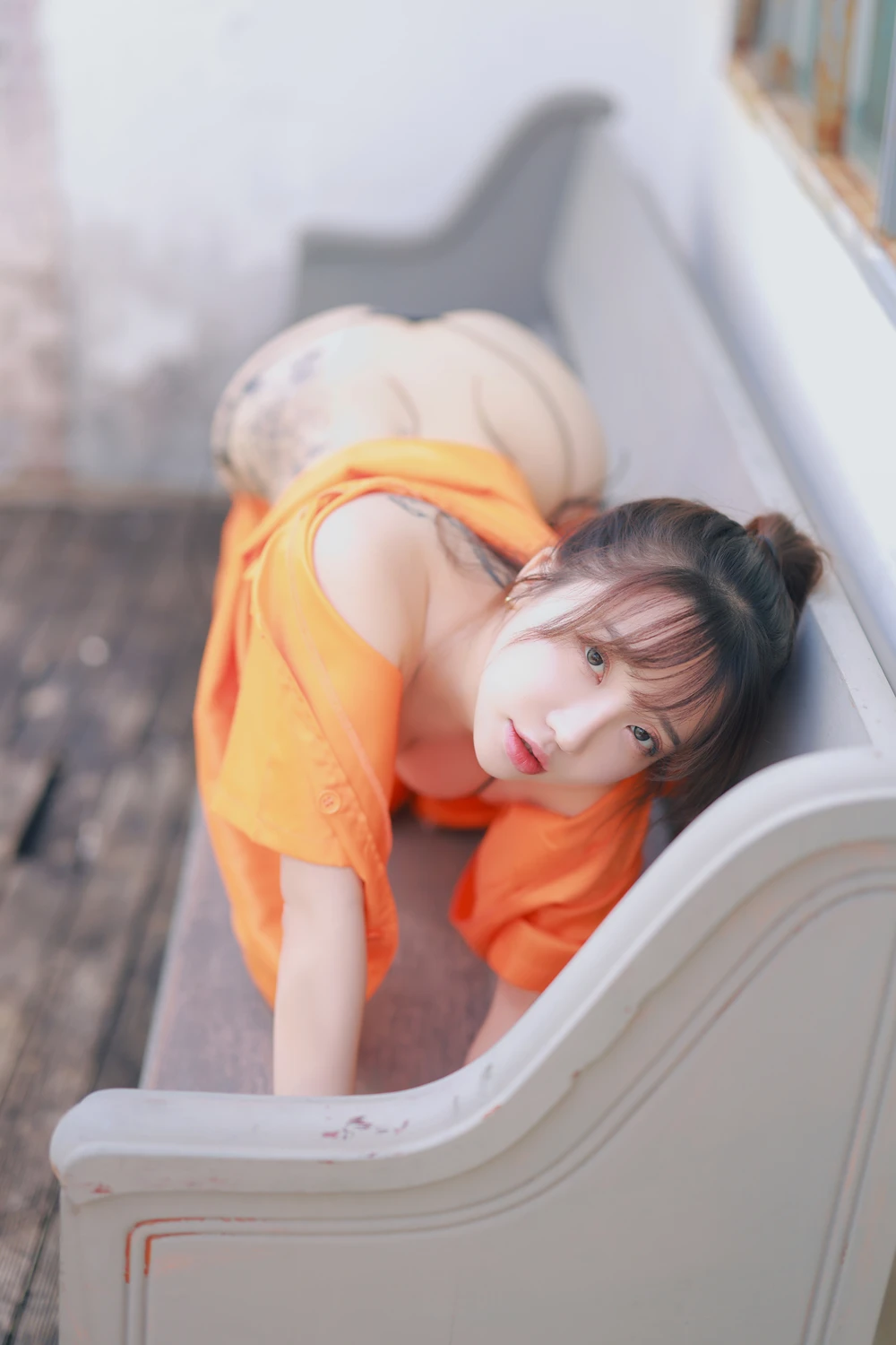 Son Yeeun 손예은 – Photobook 「Bound for Halloween」 - P15