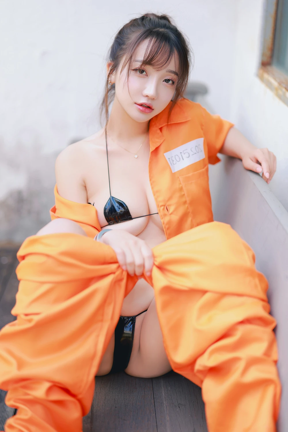 Son Yeeun 손예은 – Photobook 「Bound for Halloween」 - P44