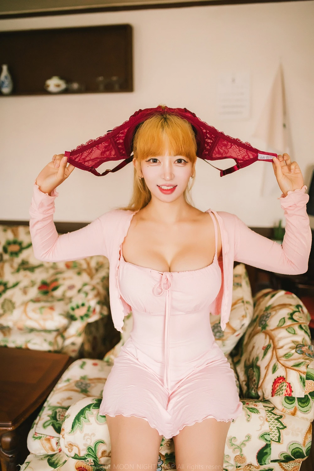 Cherry 탑체리 – Moon Night Snap 「Daytime Record」 - P62
