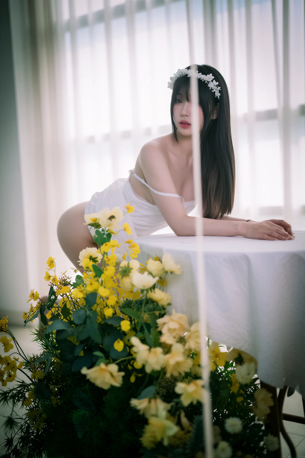 Noah 노아 – MIB Photobook 「Temptation of the EVE」 - P38