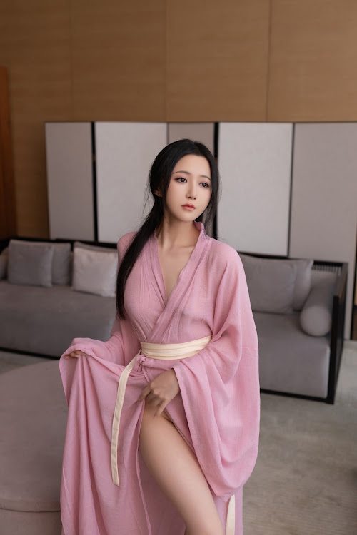 [内购无水印] 鱼子酱Fish – 秀人网模特 月影纱