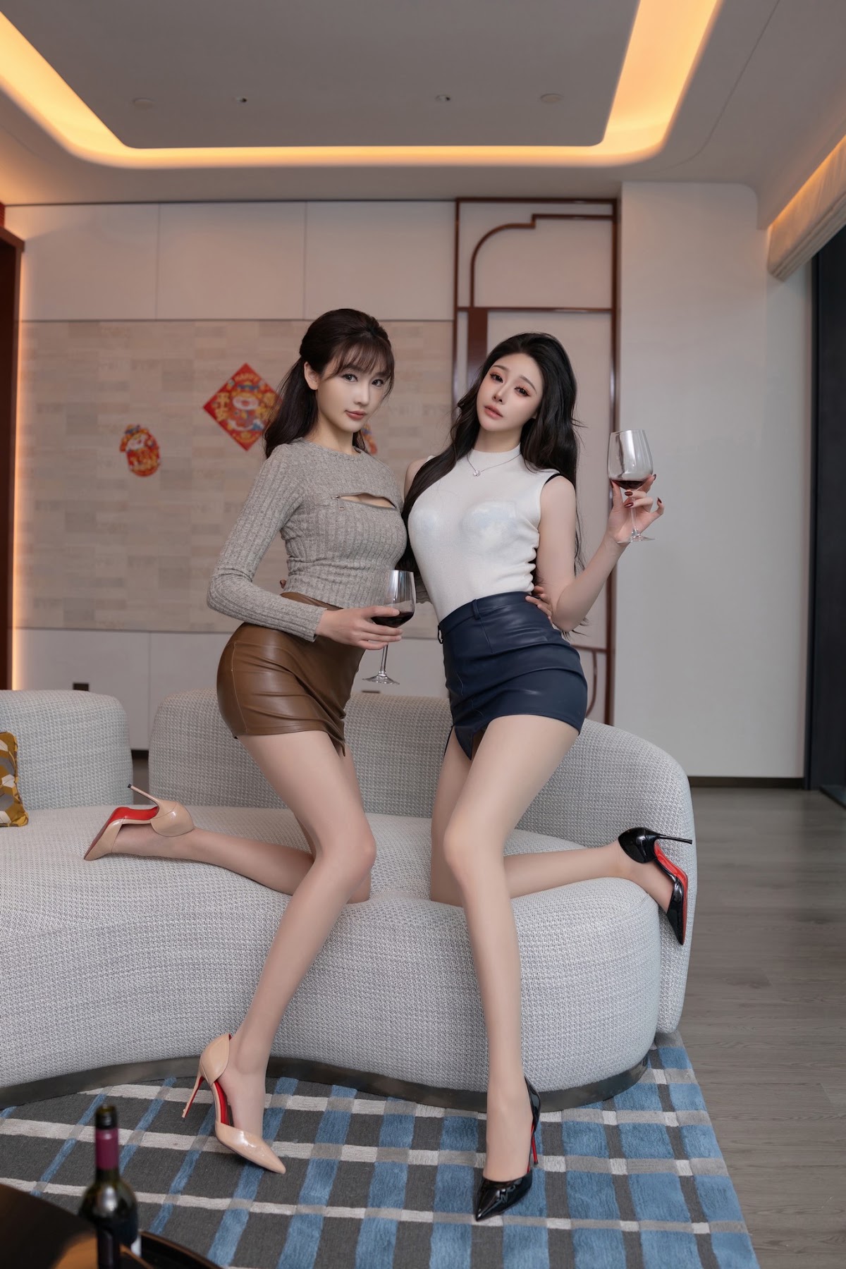 [内购无水印] Lu Xuan Xuan (陆萱萱) & 是小逗逗 & Tang An Qi (唐安琪) – 秀人网模特 三姐妹闹新春 - P13
