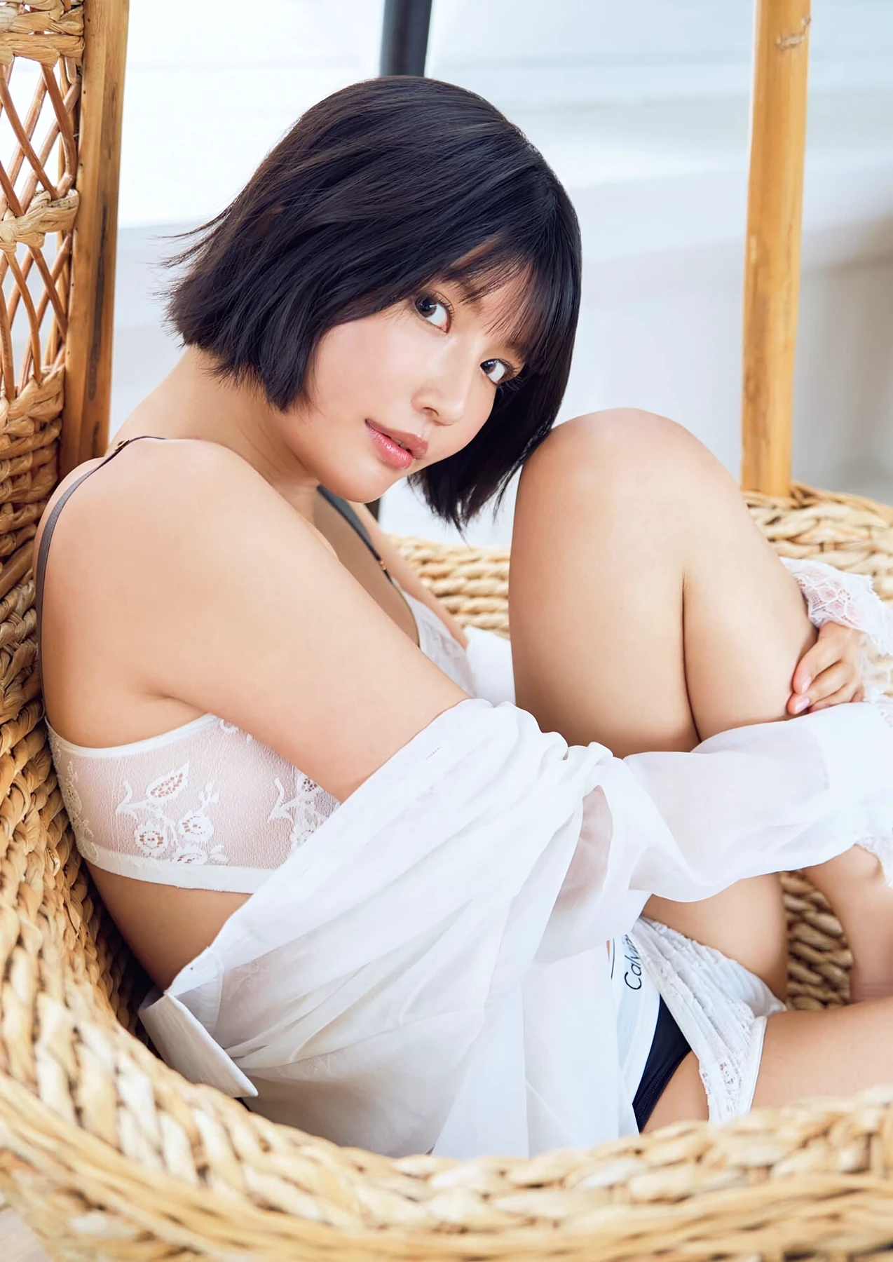Ami Minami 南あみ – Big Comic Spirits 2026 No.39 (ビッグコミックスピリッツ 2026年39号) - P13