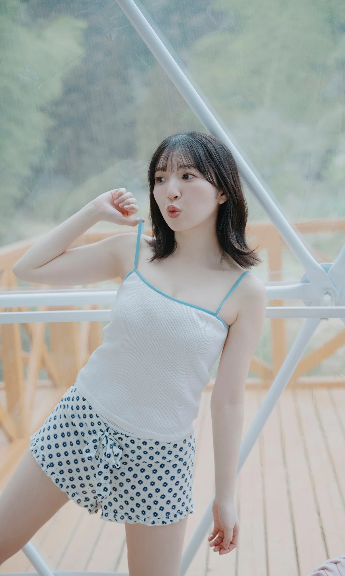 Moe Toyota 豊田萌絵 – 週プレ Photo Book 「Day by Day」 - P9