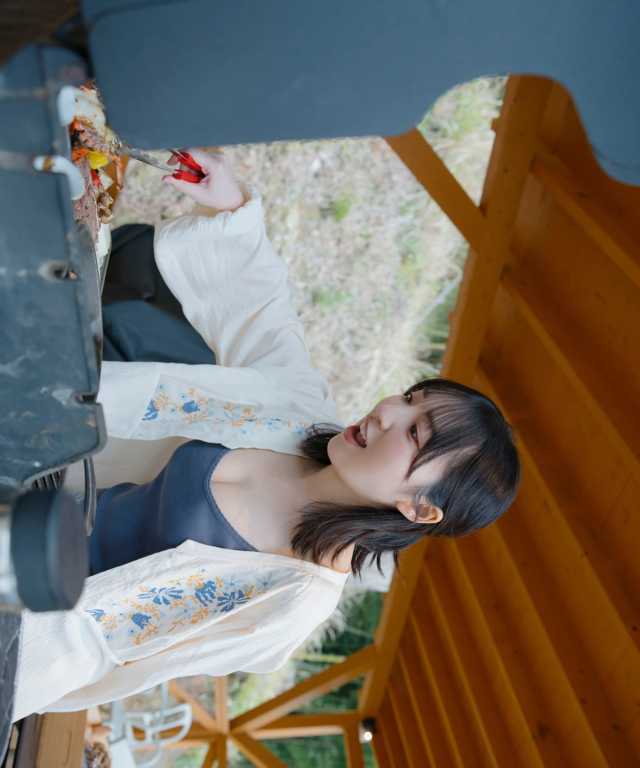 Moe Toyota 豊田萌絵 – 週プレ Photo Book 「Day by Day」 - P101