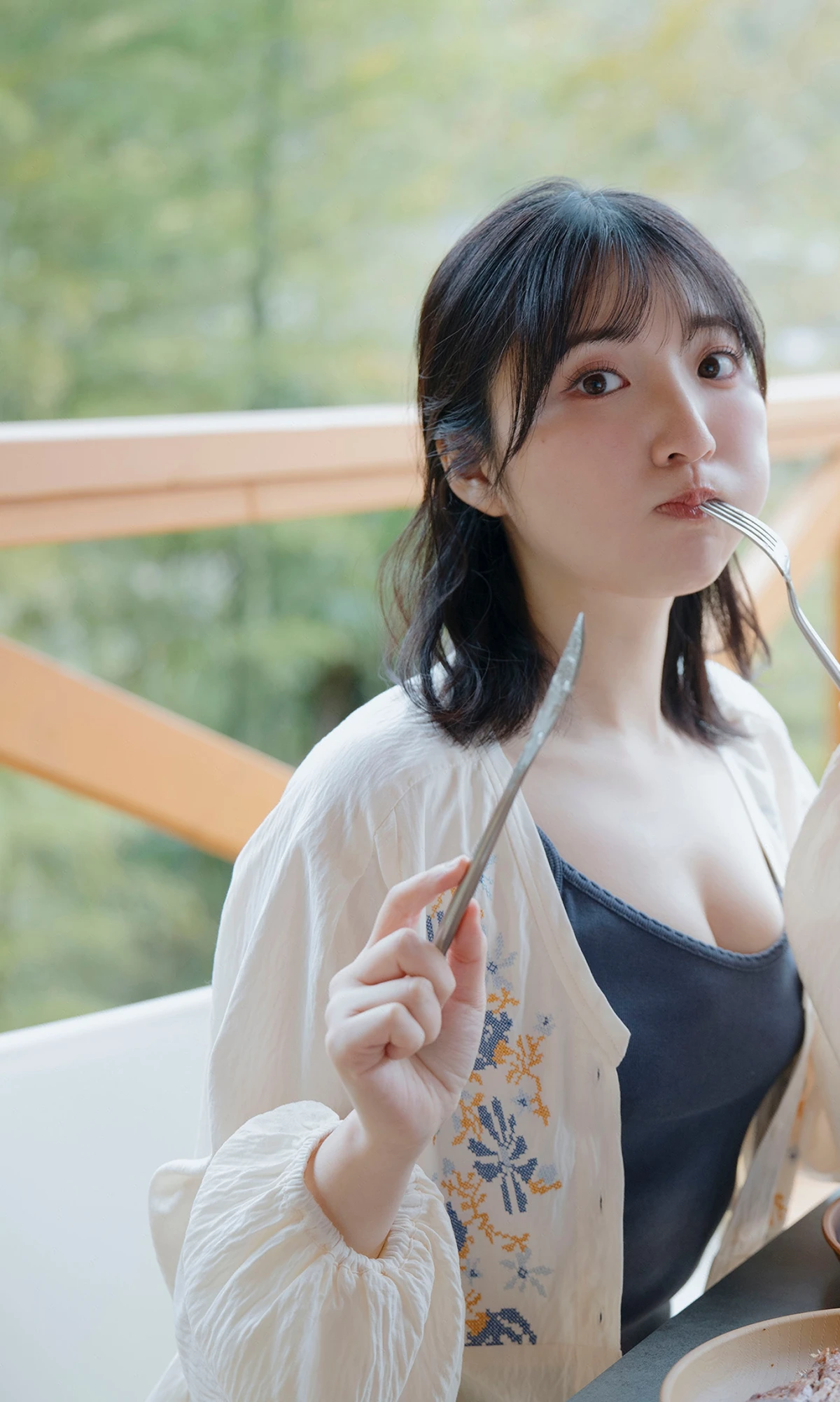 Moe Toyota 豊田萌絵 – 週プレ Photo Book 「Day by Day」 - P116
