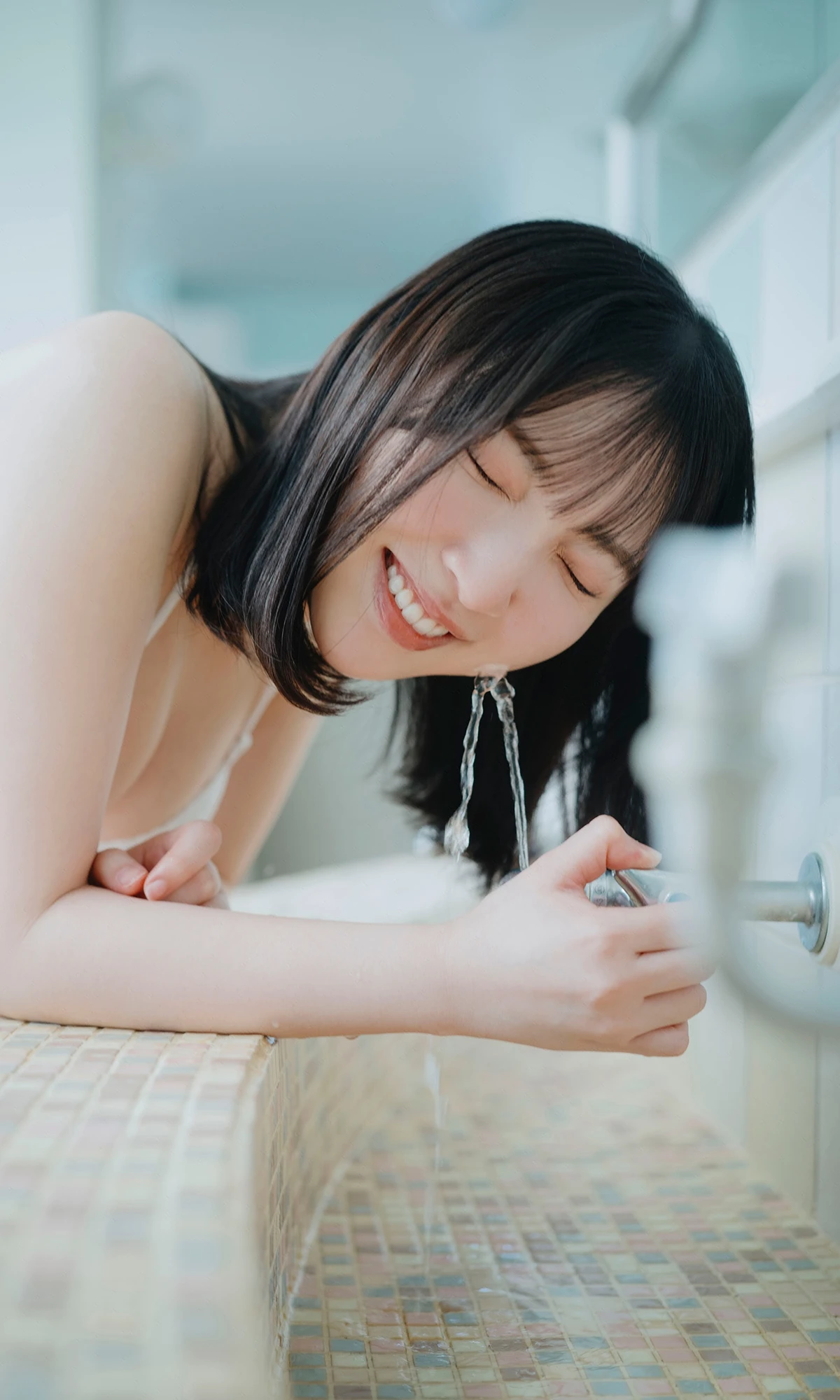 Moe Toyota 豊田萌絵 – 週プレ Photo Book 「Day by Day」 - P22