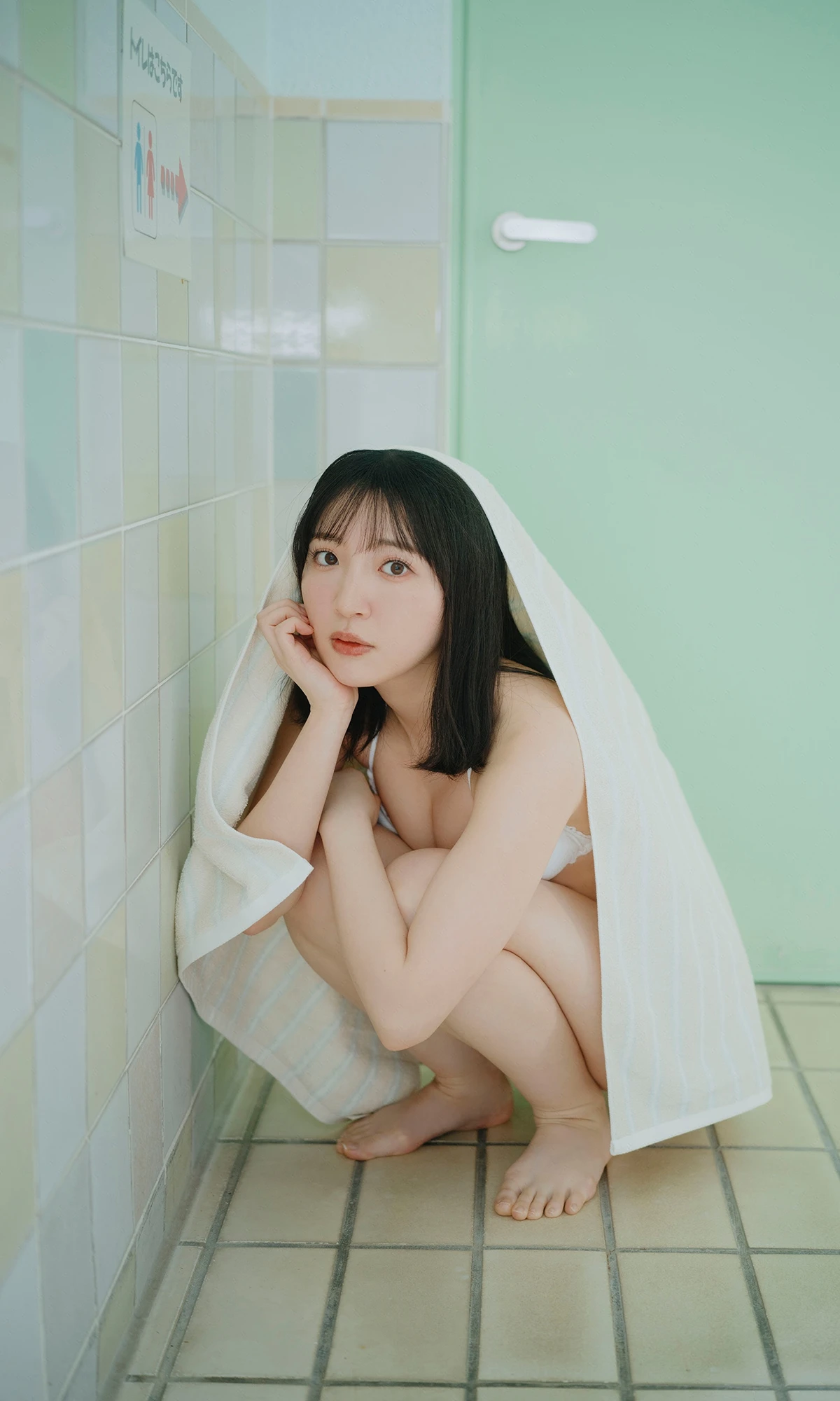 Moe Toyota 豊田萌絵 – 週プレ Photo Book 「Day by Day」 - P23