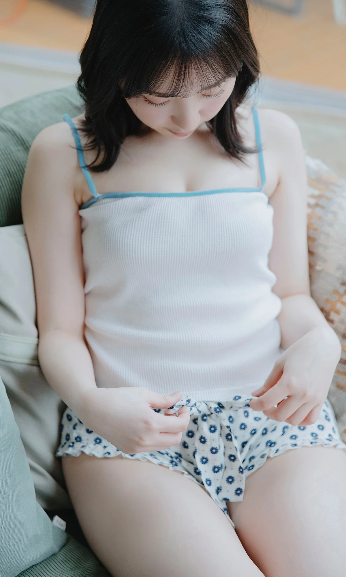 Moe Toyota 豊田萌絵 – 週プレ Photo Book 「Day by Day」 - P4