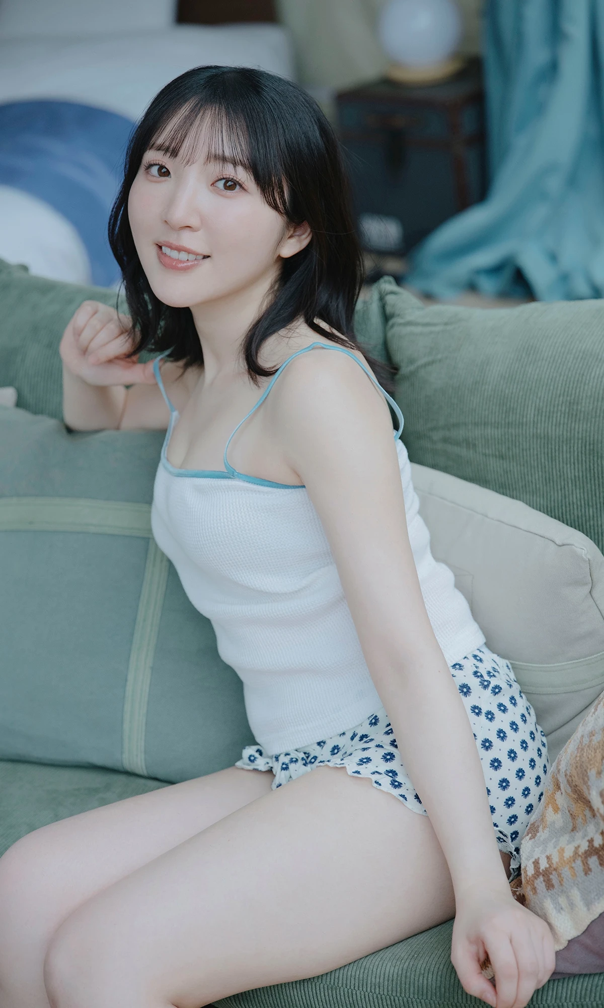 Moe Toyota 豊田萌絵 – 週プレ Photo Book 「Day by Day」 - P5