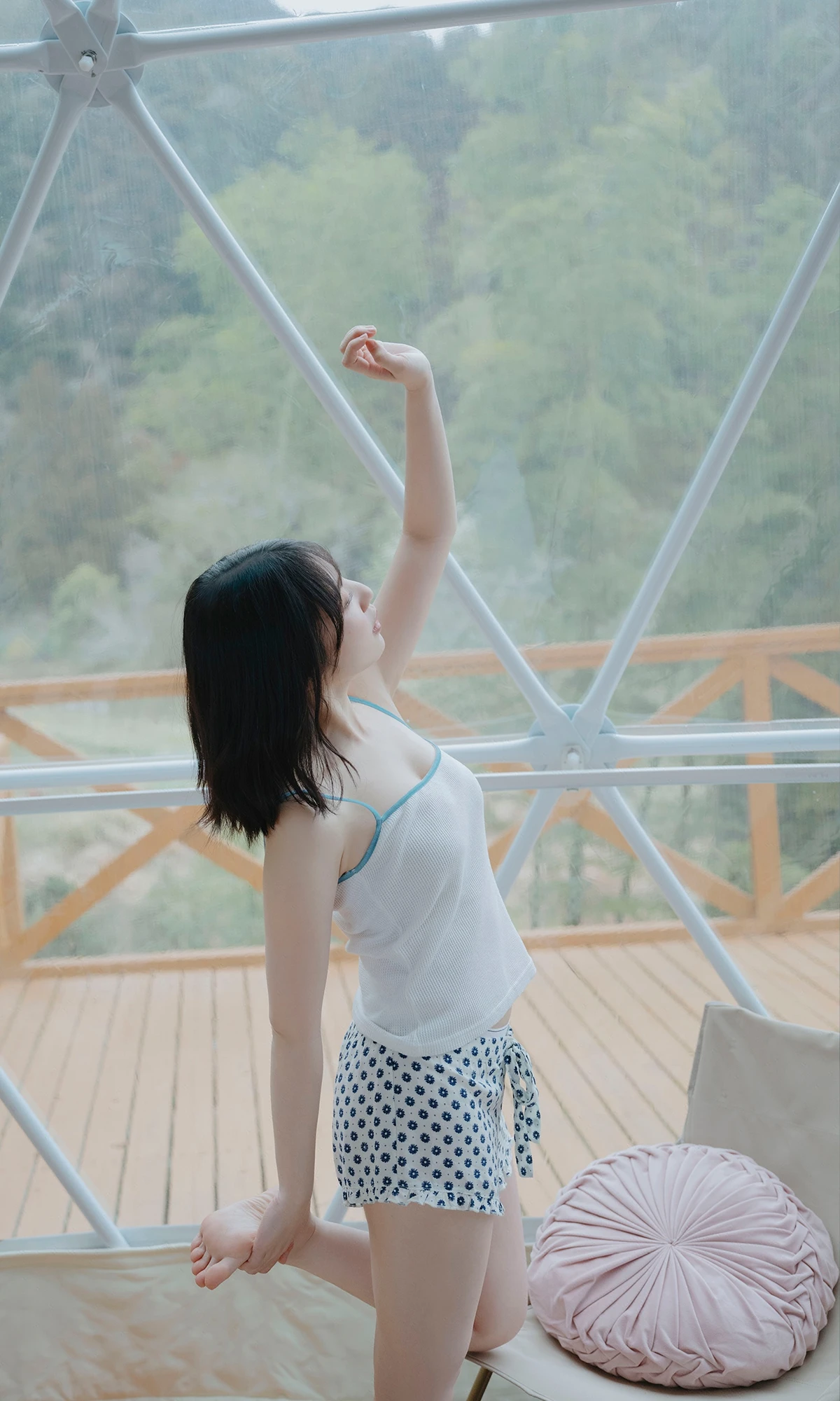 Moe Toyota 豊田萌絵 – 週プレ Photo Book 「Day by Day」 - P7
