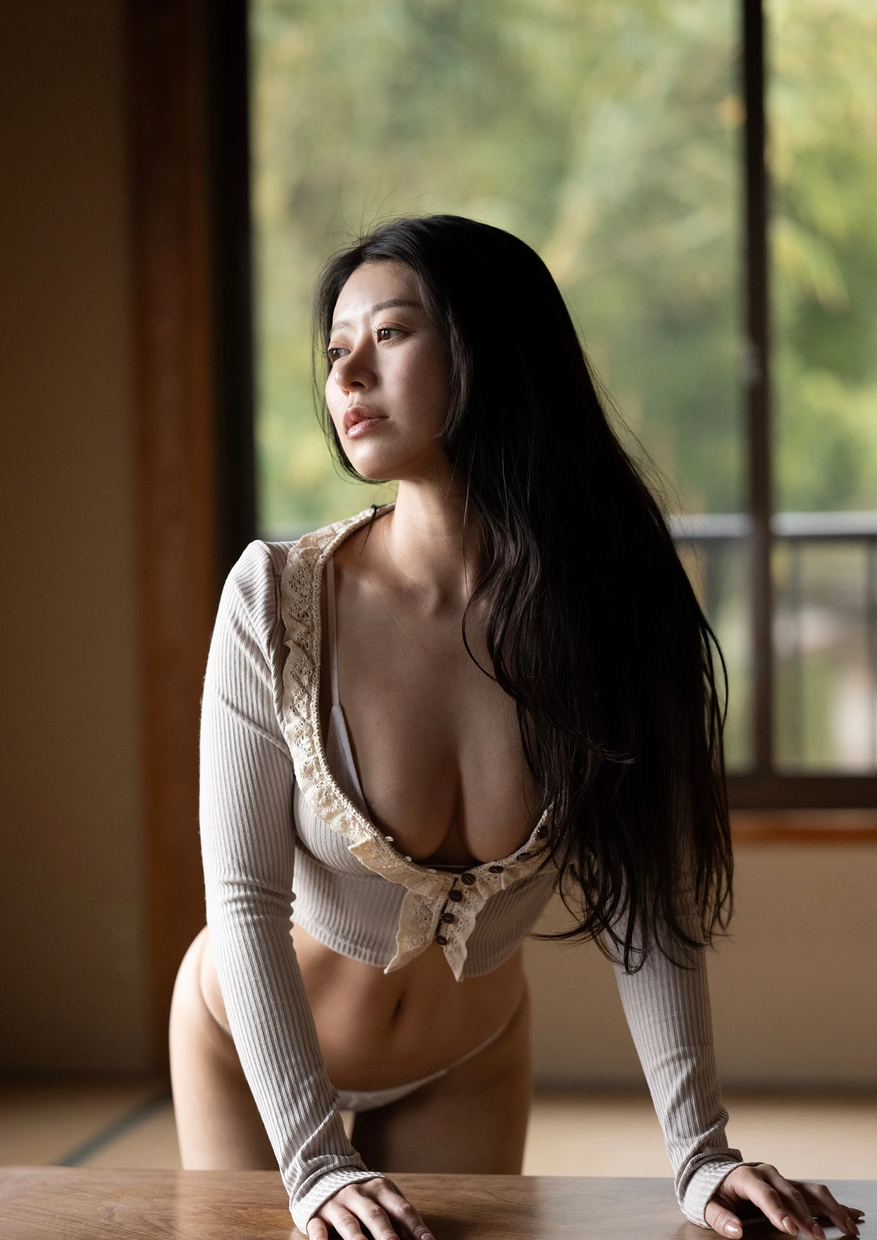 Iyo Shinohara 篠原いよ – 写真集 「淫肉の契約〜彼女が乱れるまであと少し〜」 - P2