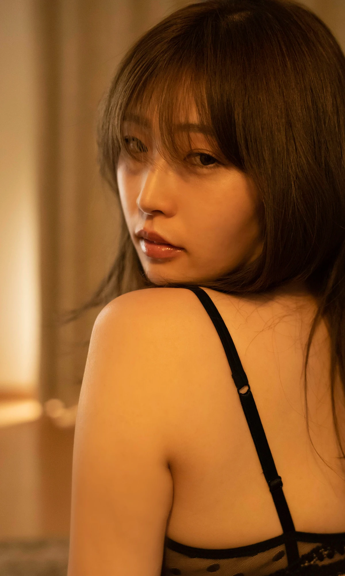 Kasame 花雨 – 写真集 「真昼の出来事」 - P60
