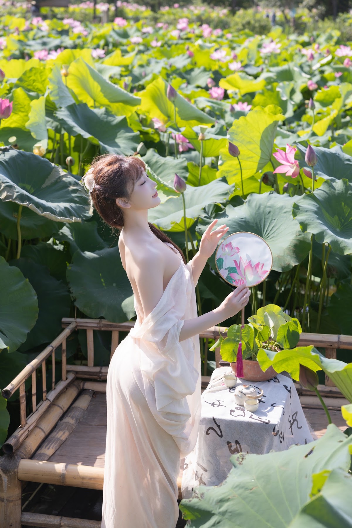 [内购无水印] Lu Xuan Xuan (陆萱萱) – 秀人网模特 荷花 - P59
