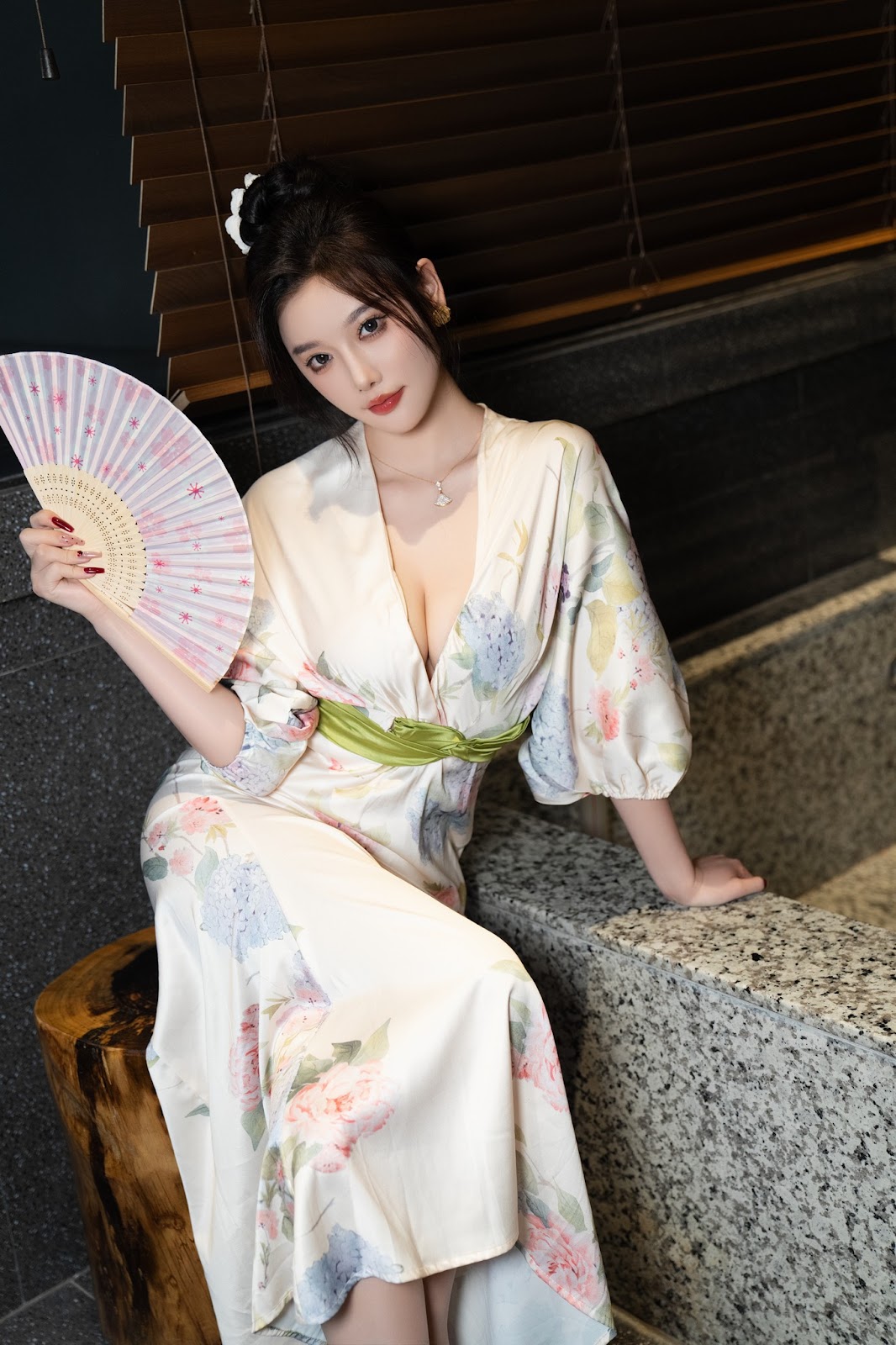 [内购无水印] Yang Chen Chen (杨晨晨Yome) – 秀人网模特 红色情趣 - P26