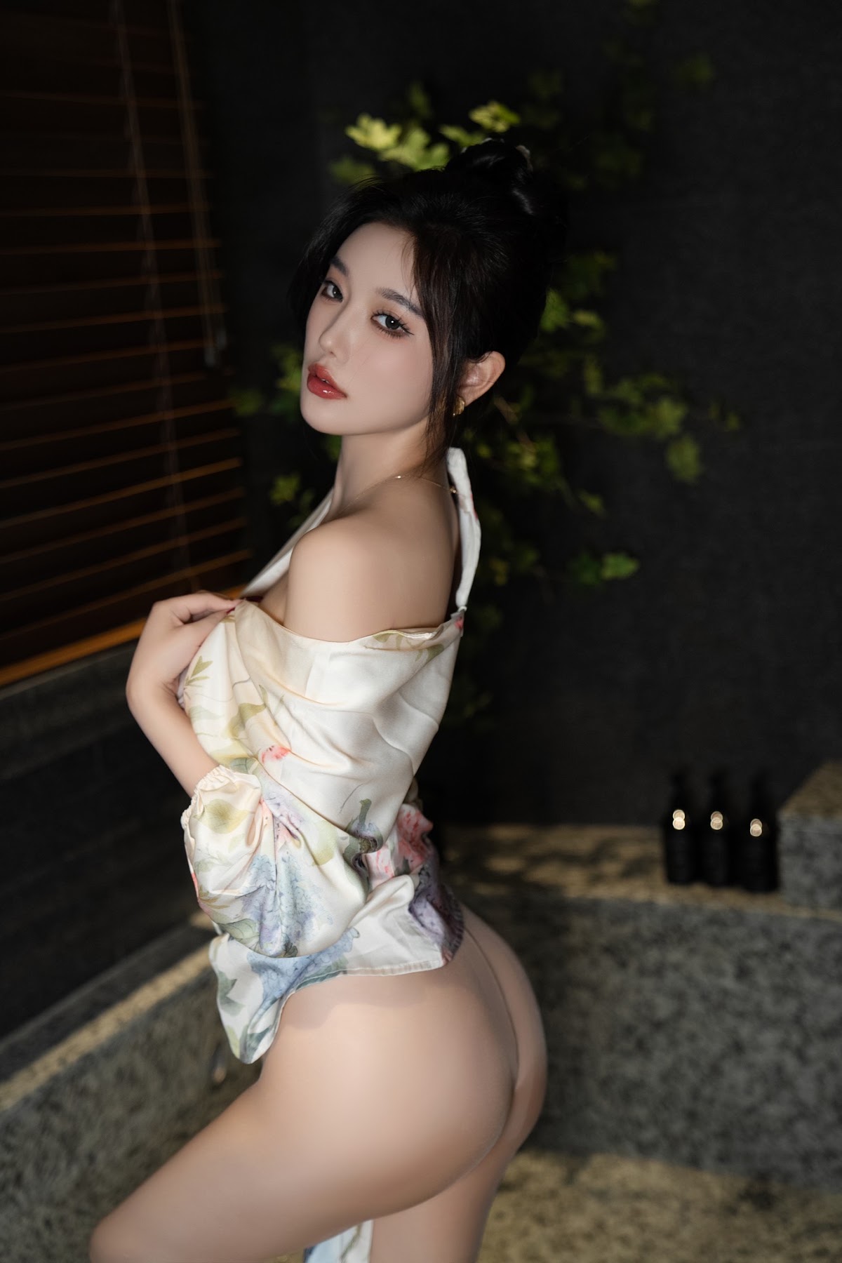 [内购无水印] Yang Chen Chen (杨晨晨Yome) – 秀人网模特 红色情趣 - P70