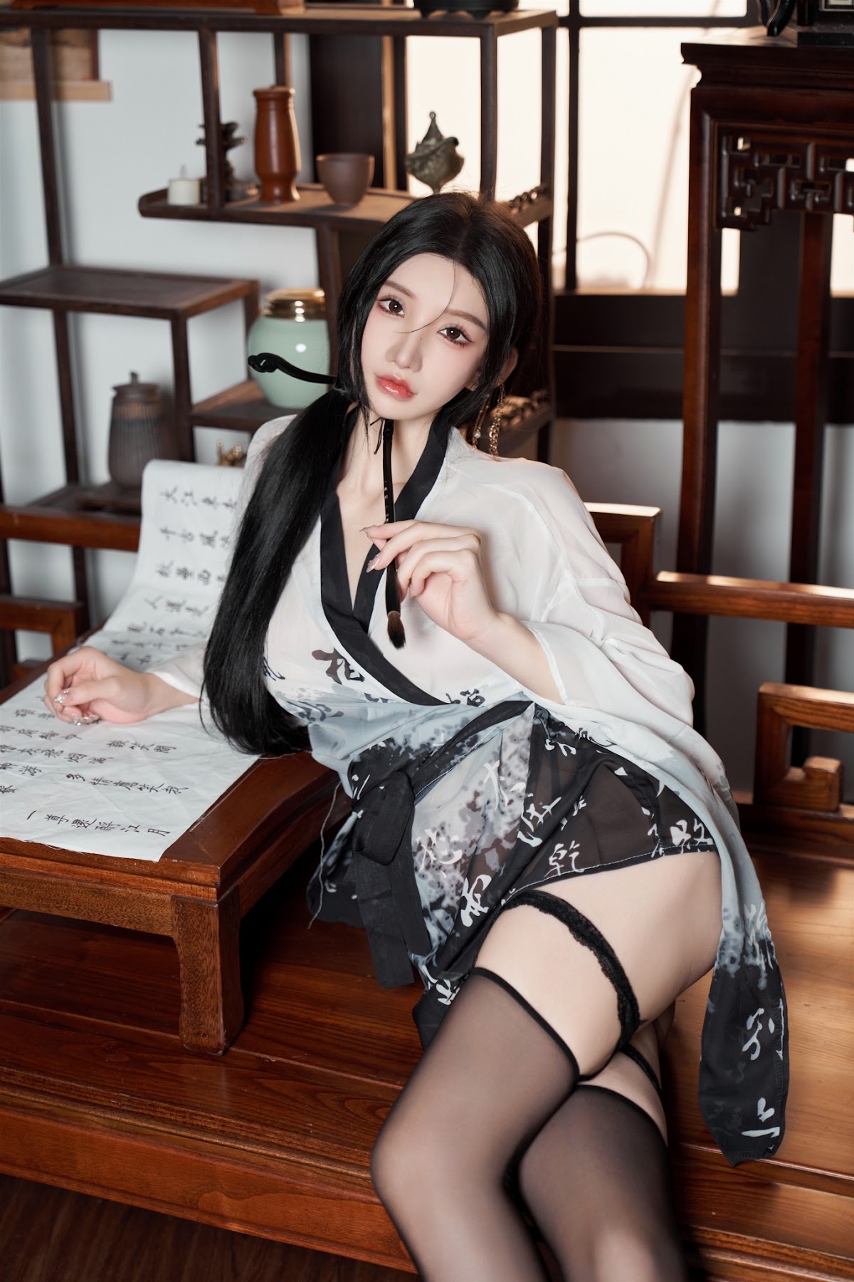 [内购无水印] Zhou Yuxi (周于希) – 秀人网模特 铃铛血滴子 - P20