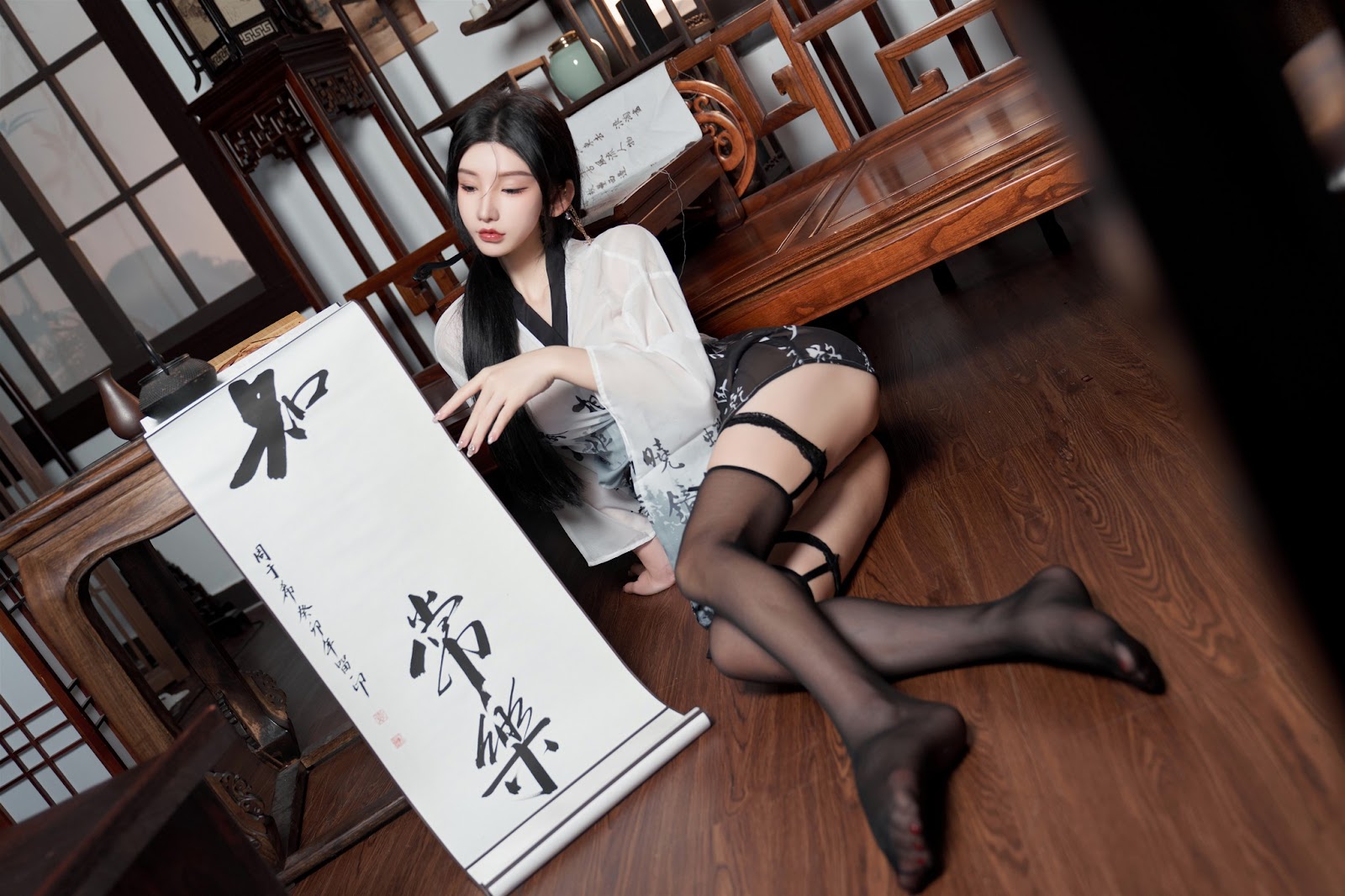 [内购无水印] Zhou Yuxi (周于希) – 秀人网模特 铃铛血滴子 - P25