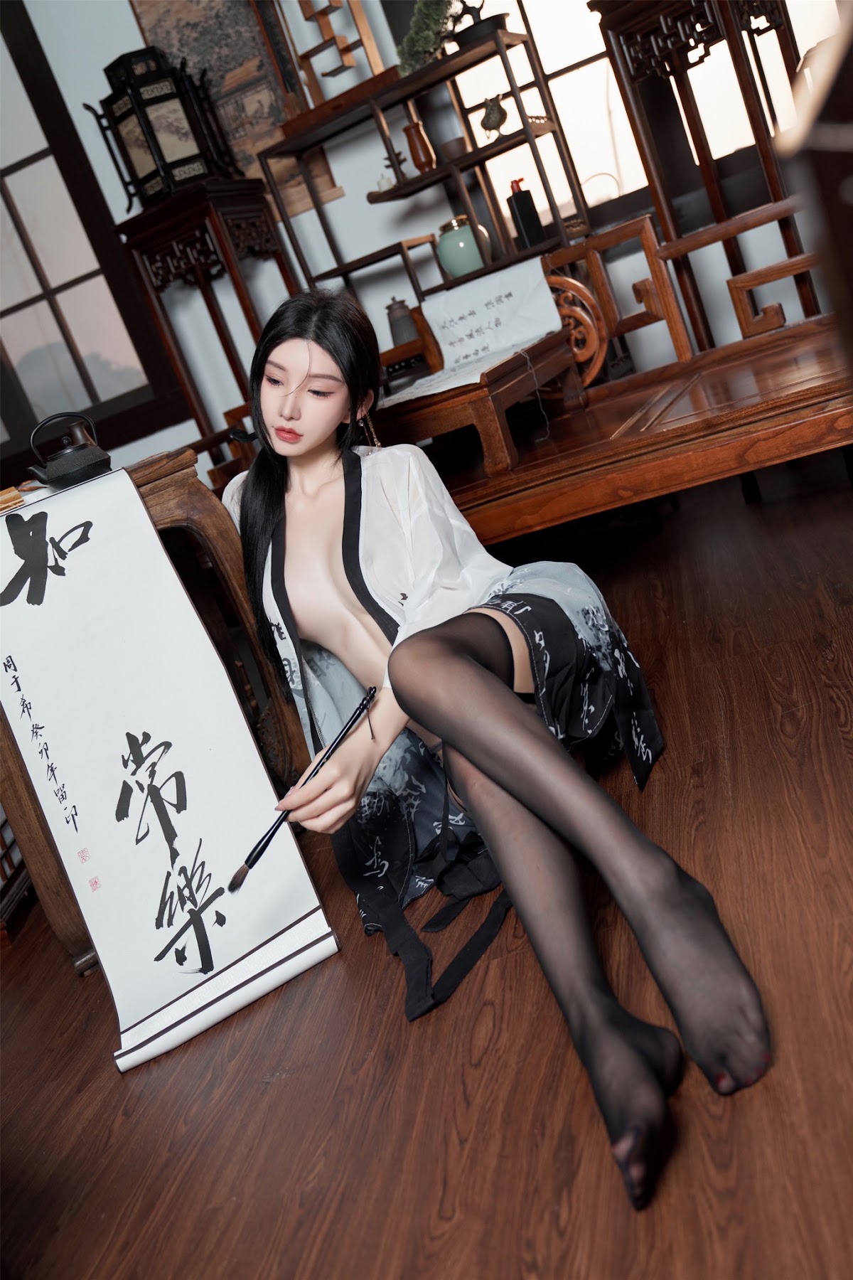 [内购无水印] Zhou Yuxi (周于希) – 秀人网模特 铃铛血滴子 - P44