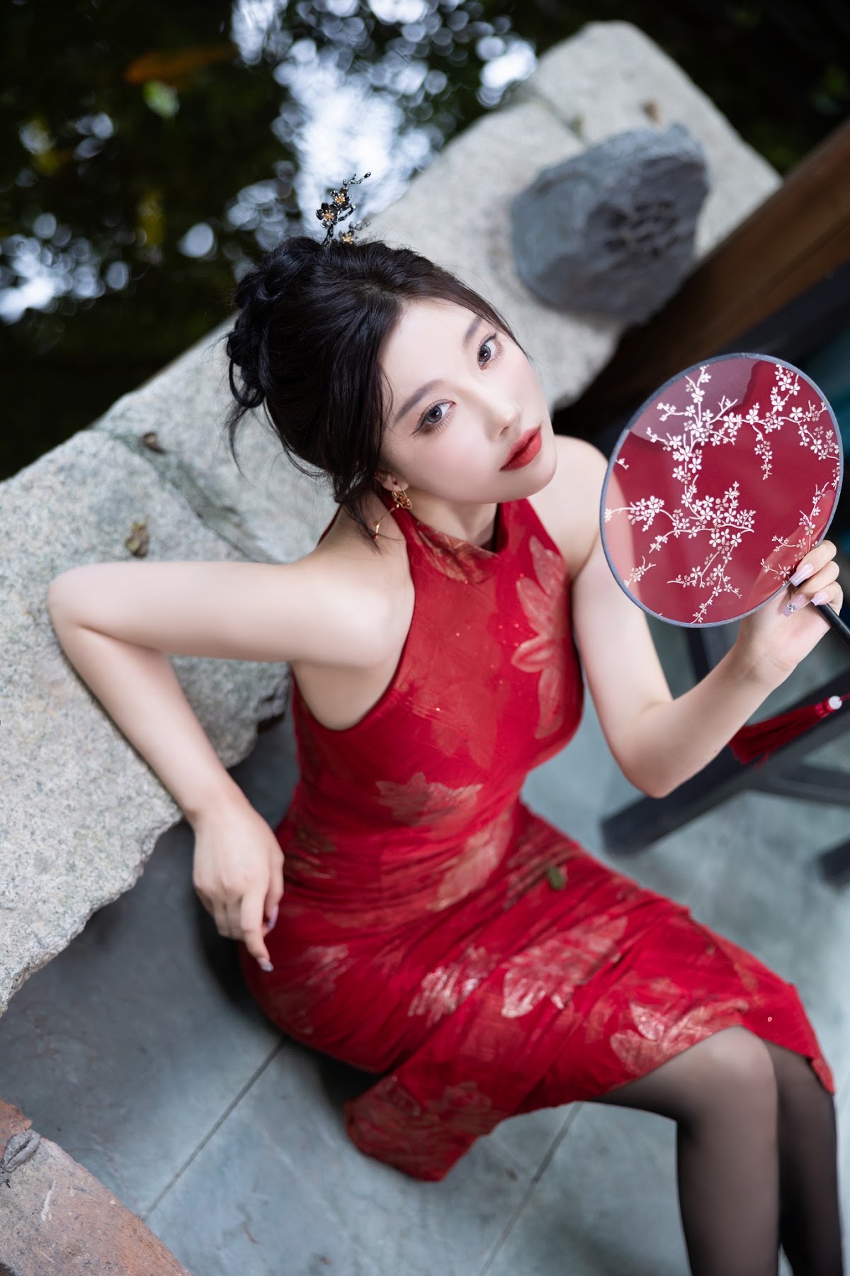 [内购无水印] Yang Chen Chen (杨晨晨Yome) – 秀人网模特 红色旗袍 - P32
