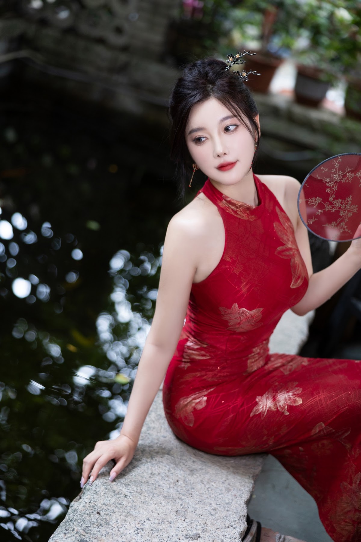 [内购无水印] Yang Chen Chen (杨晨晨Yome) – 秀人网模特 红色旗袍 - P33