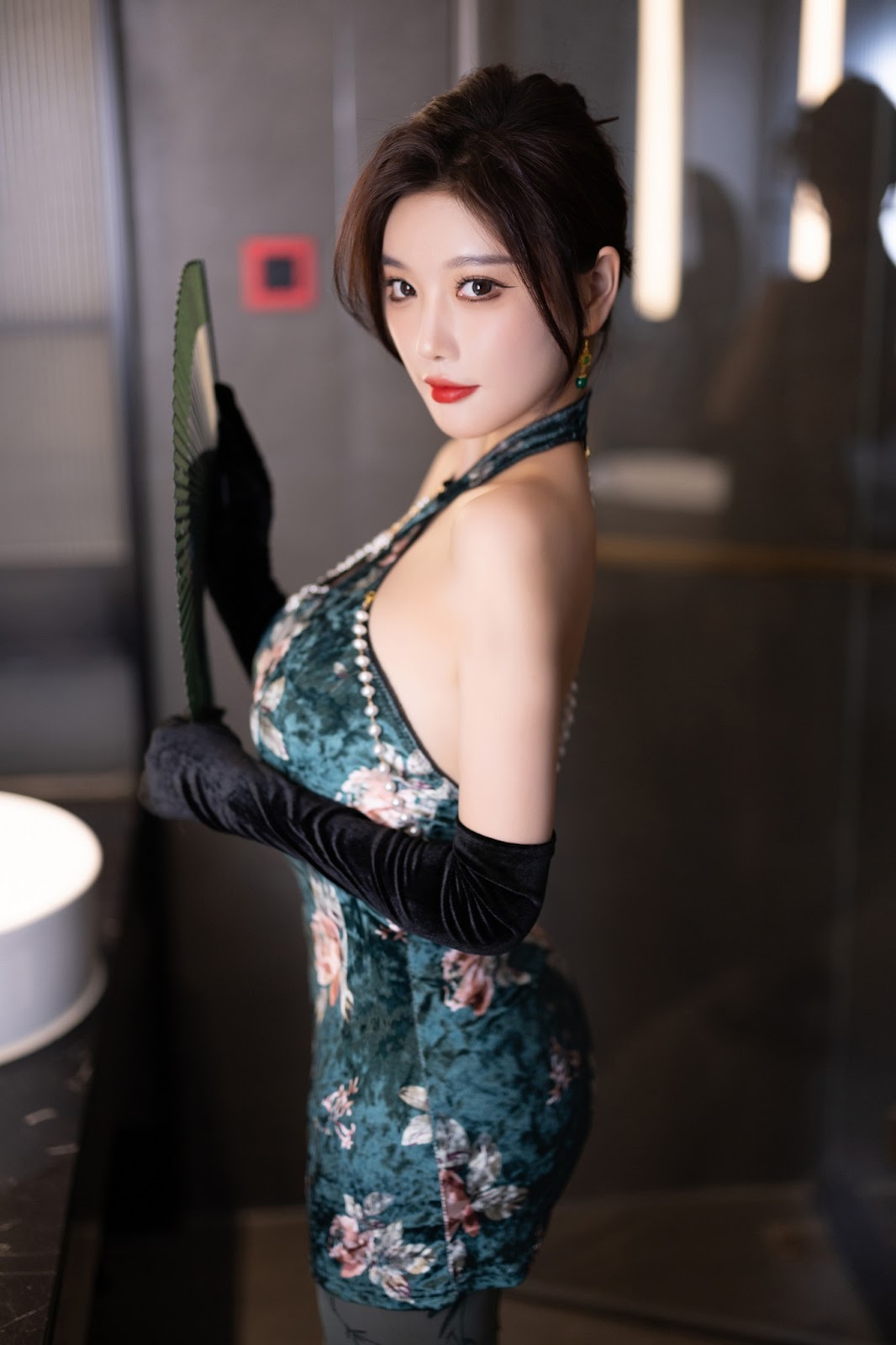 [内购无水印] Yang Chen Chen (杨晨晨Yome) – 秀人网模特 绿色情趣内衣 - P4