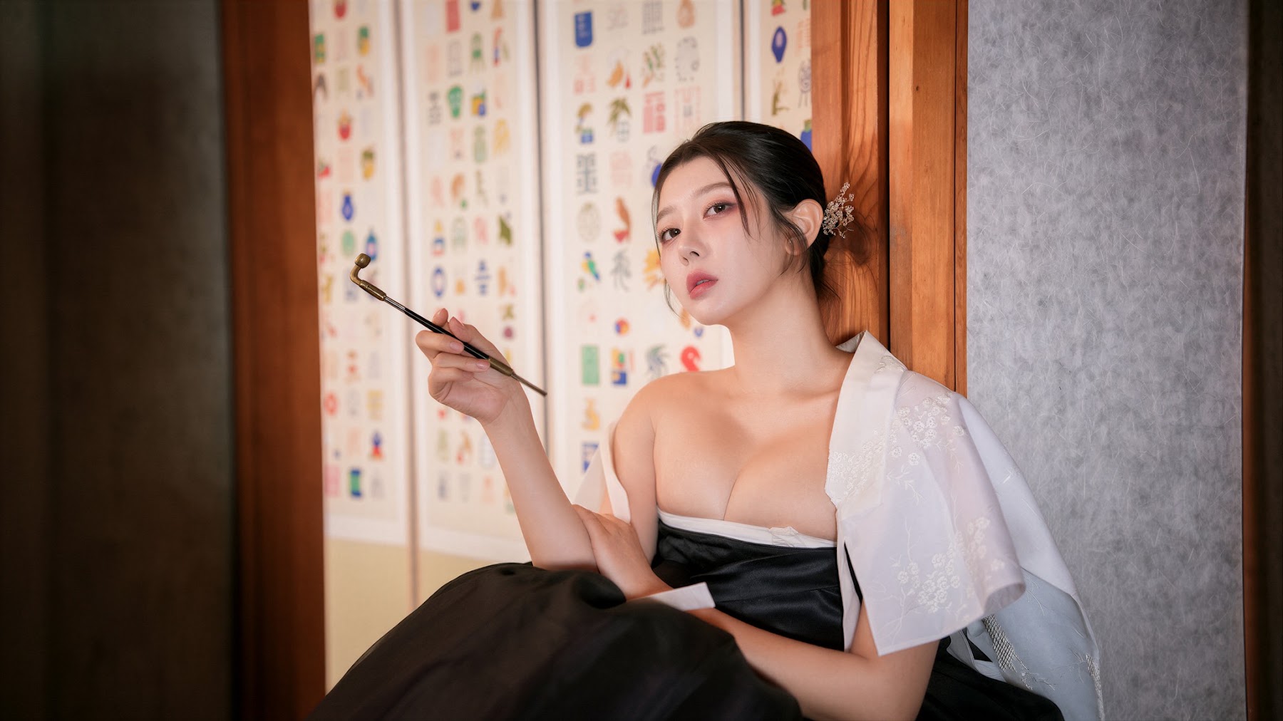 [AIRPLANETIME] Yuni – A Shallow Old-fashioned Woman - P26