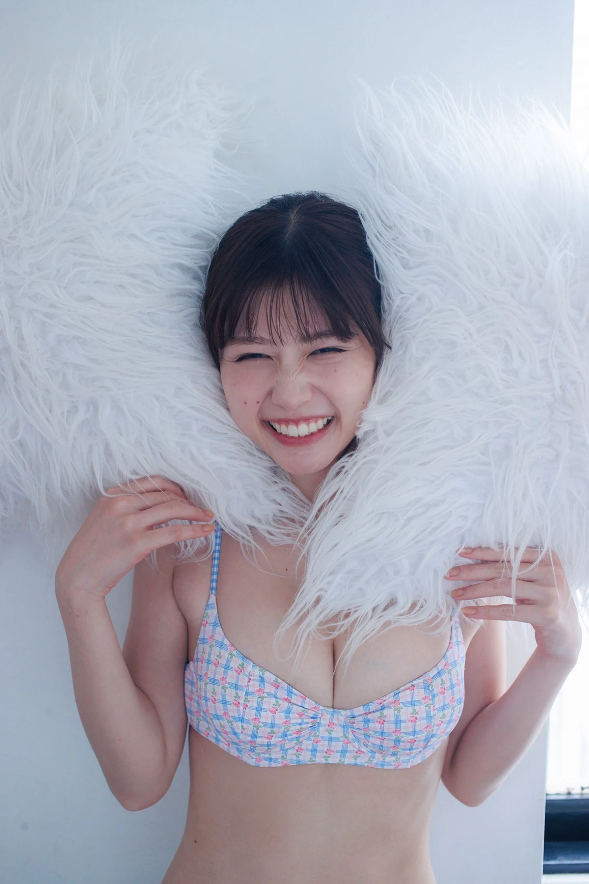 Yuzuha Saeki 冴木柚葉 – SPA！デジタル写真集 「妄想をかき立てる表情」 - P32