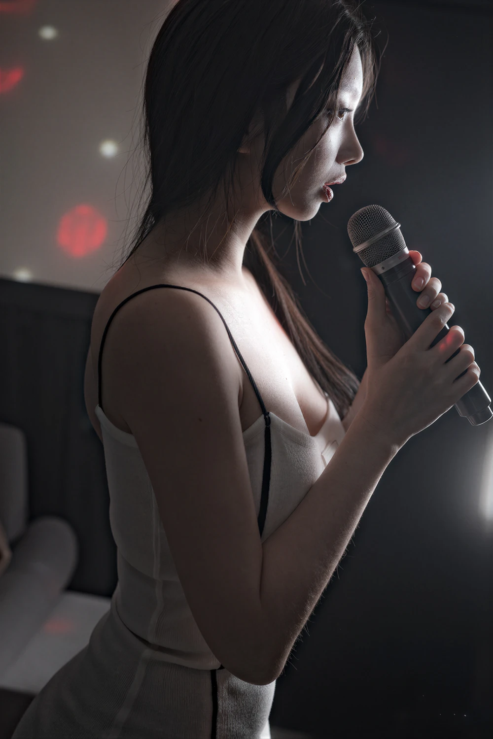 Suji 수지 – Photobook X-LEVEL Vol.53 「Karaoke Girl」 - P2