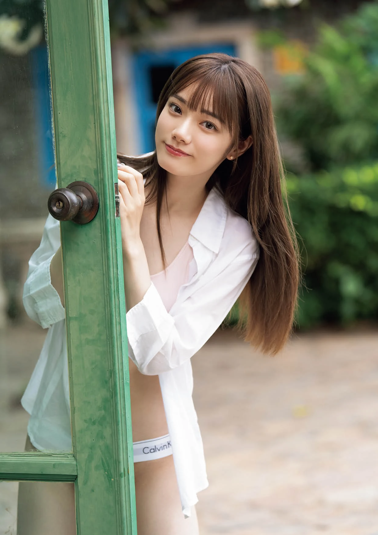 Rena Miyashita 宮下玲奈 – 写真集 『無垢な季節』 増ページ - P57