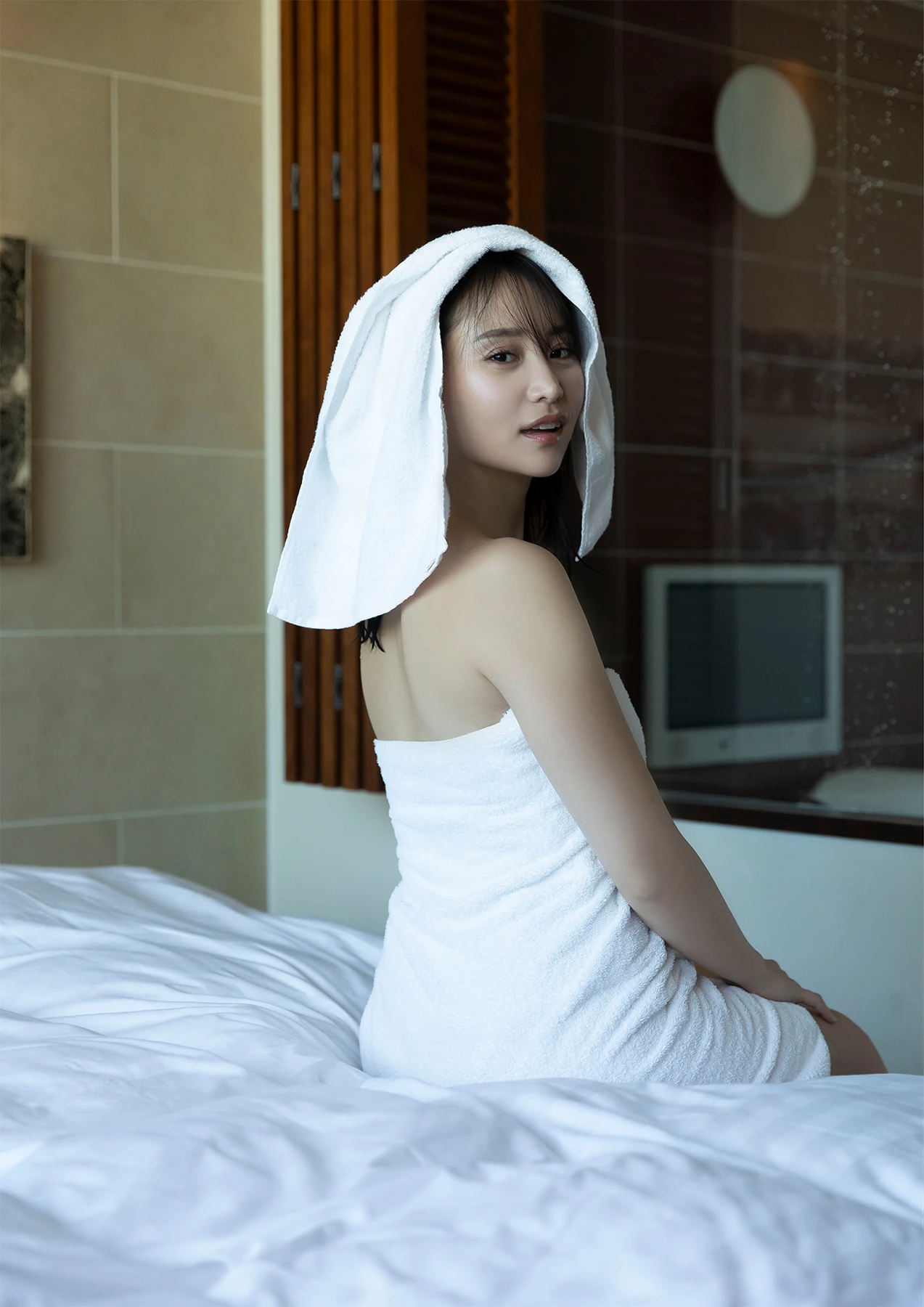 Mariya Nagao 永尾まりや – 写真集 「インモラル」 - P38