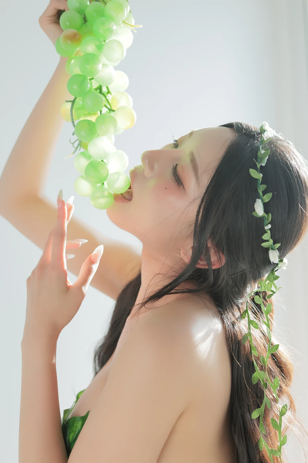 Dongeuran 동그란 – PhotoBook 「Green」 - P13