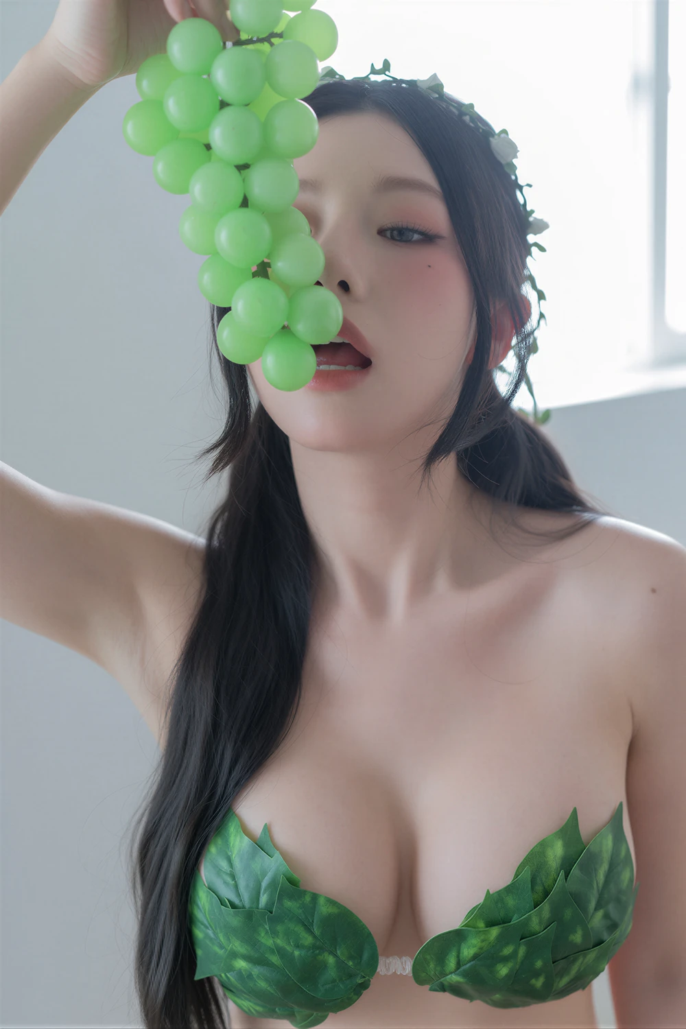 Dongeuran 동그란 – PhotoBook 「Green」 - P1