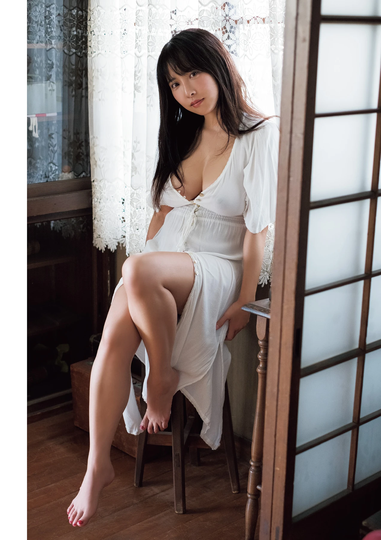 Hotaru Kusakabe 日下部ほたる – ヌード写真集 「赤い糸」 - P19