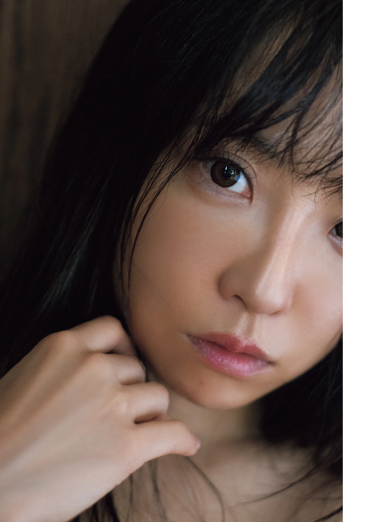 Hotaru Kusakabe 日下部ほたる – ヌード写真集 「赤い糸」 - P60