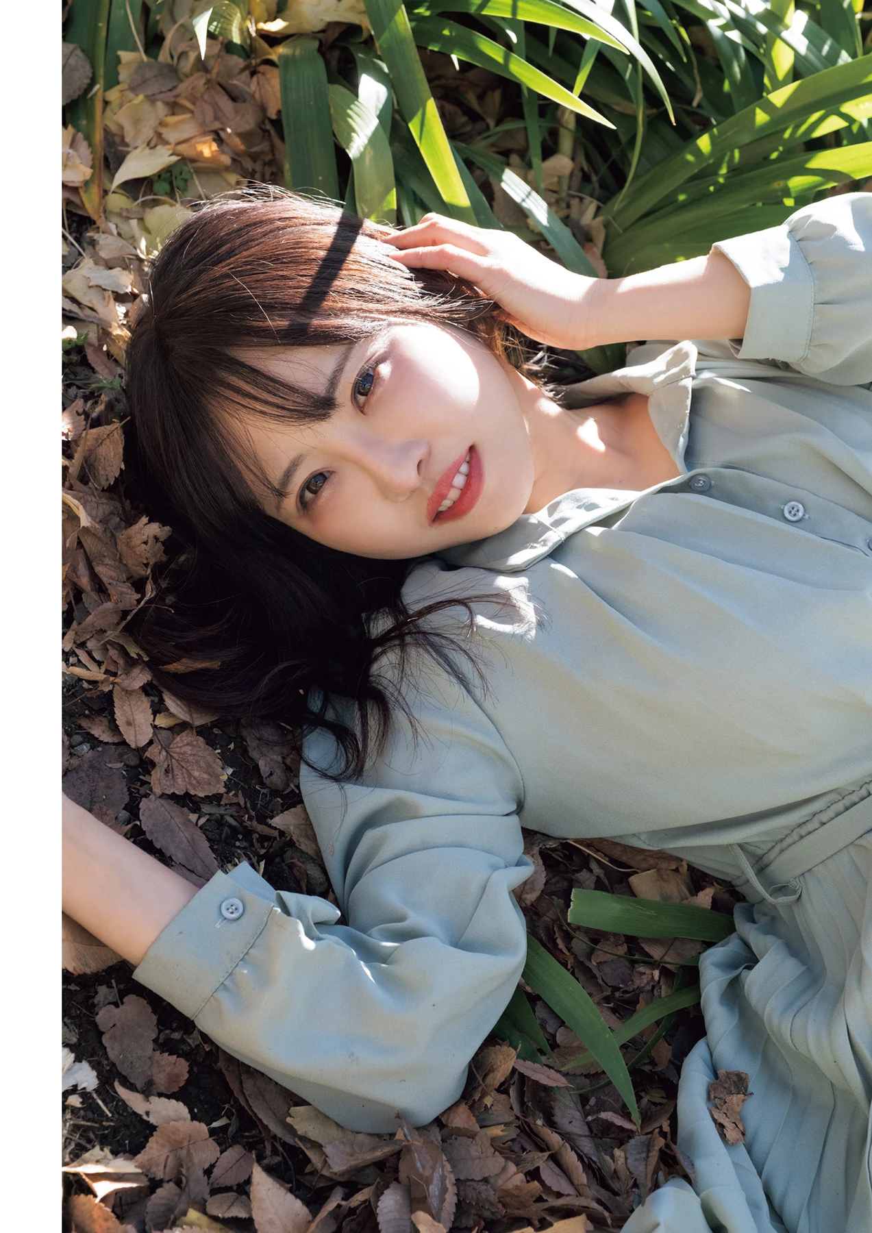 Hotaru Kusakabe 日下部ほたる – ヌード写真集 「赤い糸」 - P69